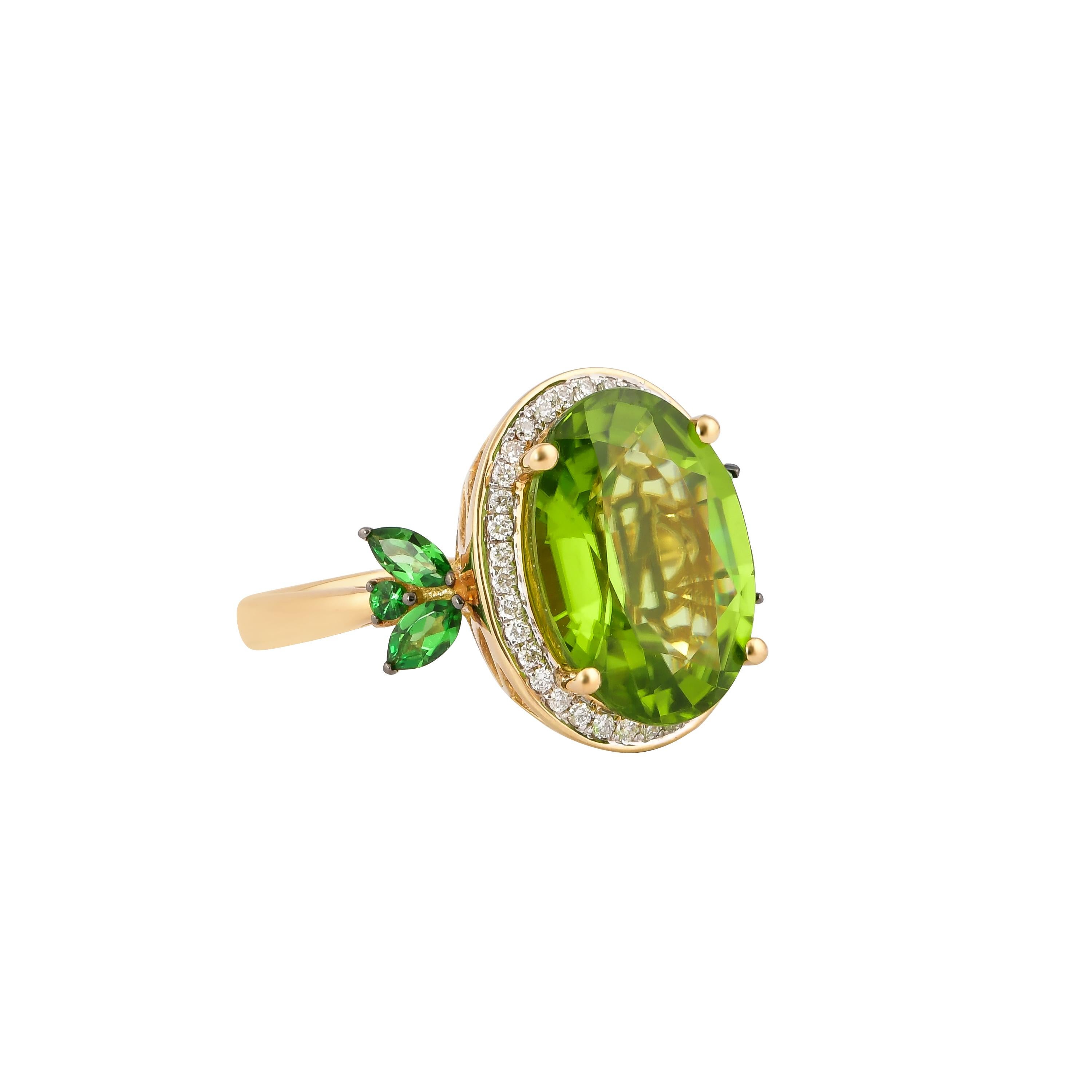This collection features an array of pretty peridot rings! Accented with diamonds these rings are made in yellow gold and present a vibrant and fresh look. 

Classic peridot ring in 18K yellow gold with diamonds. 

Peridot: 7.15 carat oval