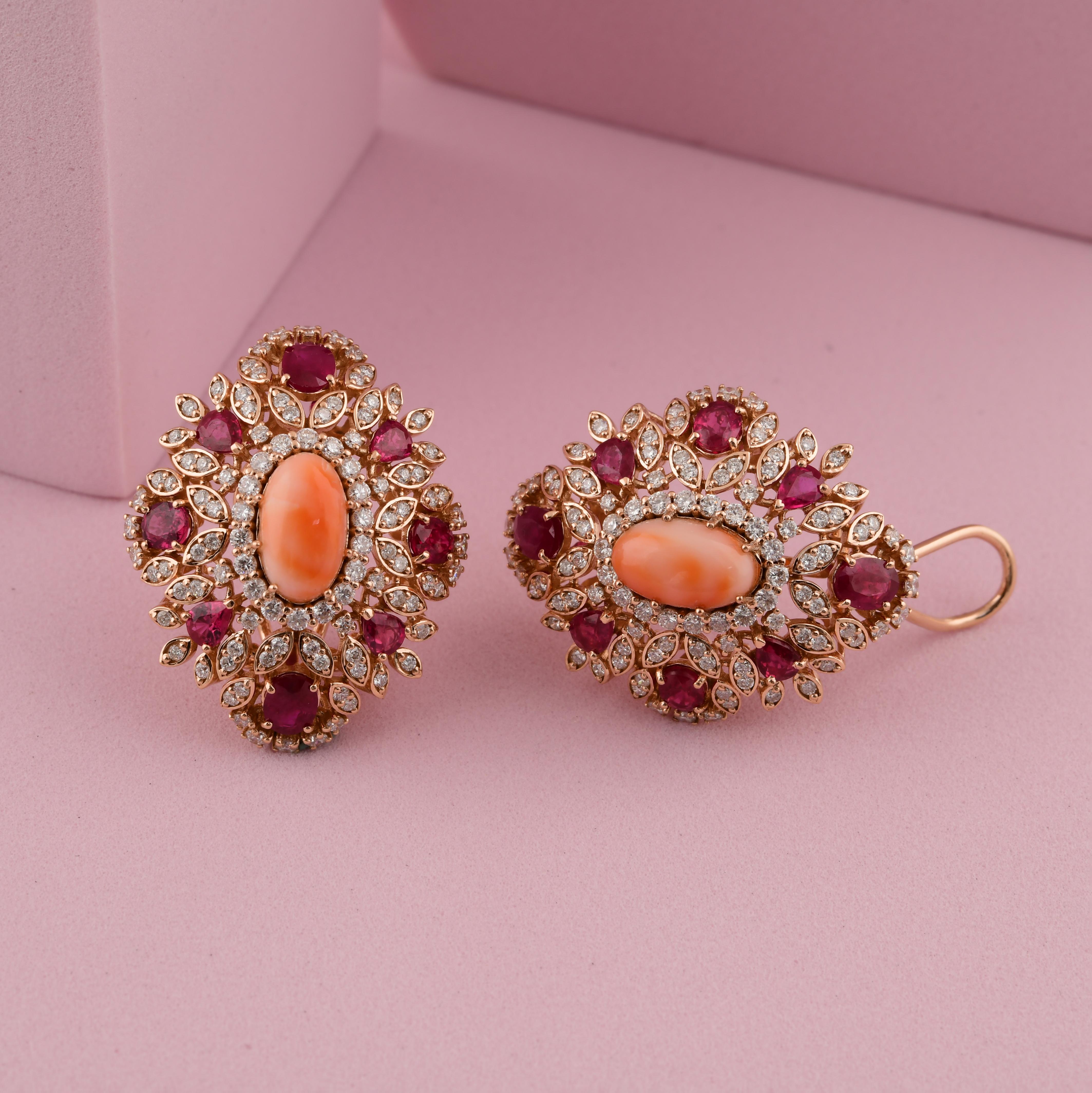 Moderno Orecchini in oro rosa da 7,1 carati di rubino e corallo 2,1 carati di diamante SI/H 14 carati in vendita