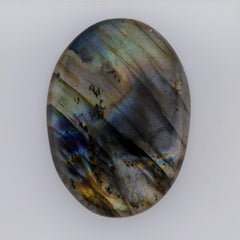 71 cts, Oval labradorite cabochon