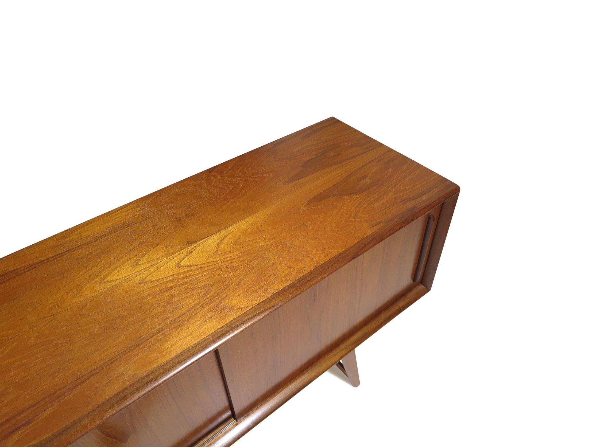 Credenza danese in teak da 71