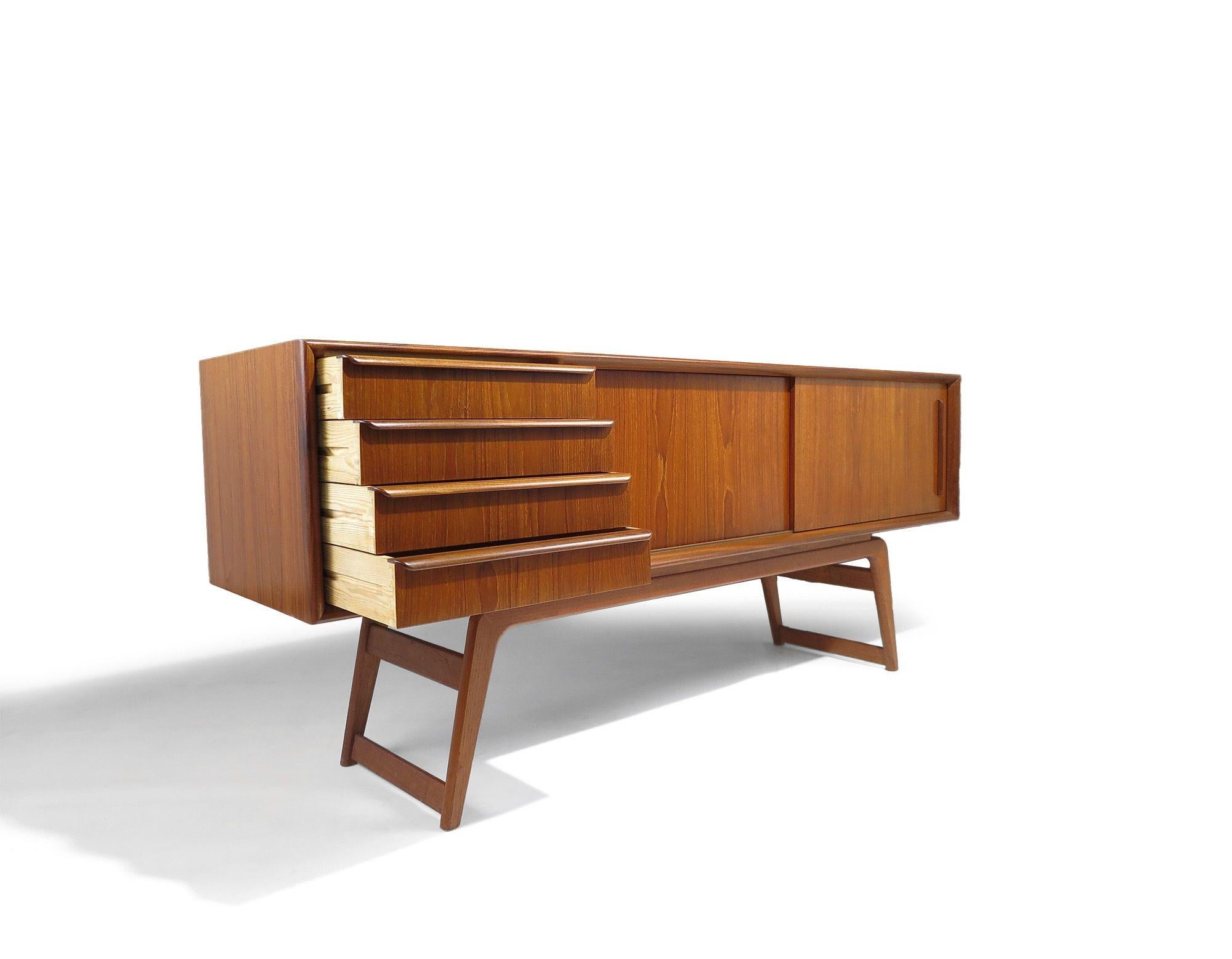 A olio Credenza danese in teak da 71