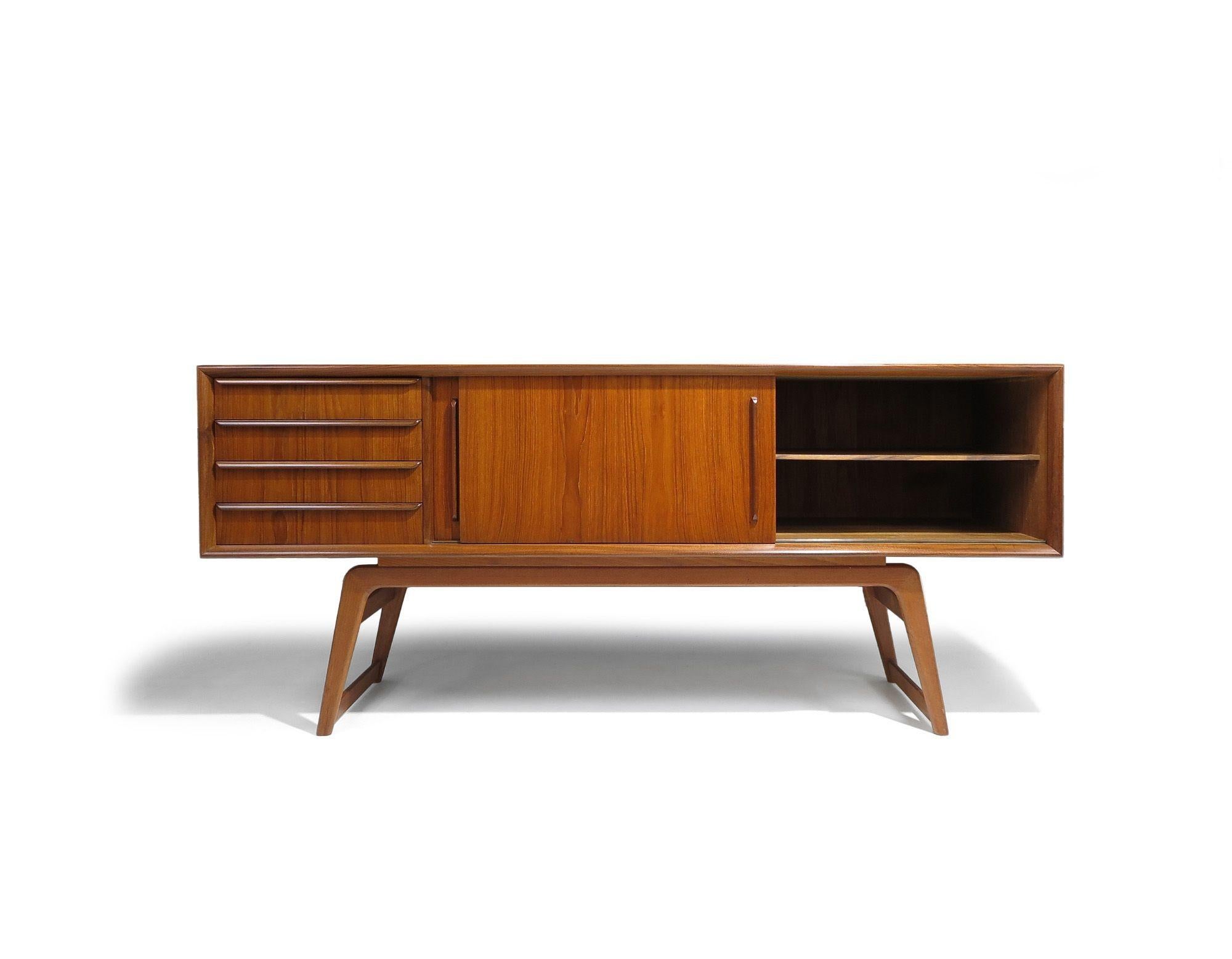 Credenza danese in teak da 71