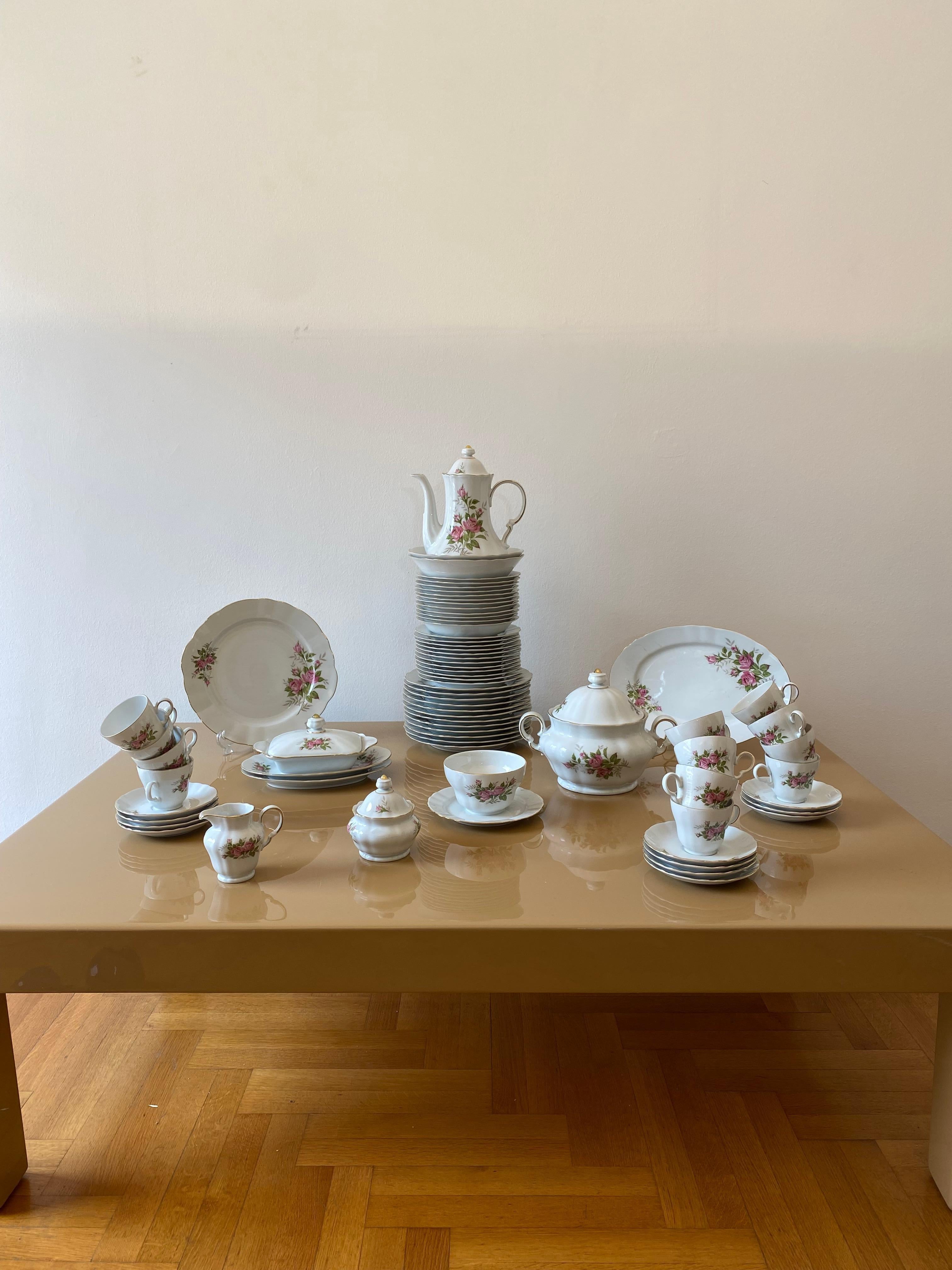 Service de vaisselle en porcelaine 71 pièces Winterling rose rose or en vente 7