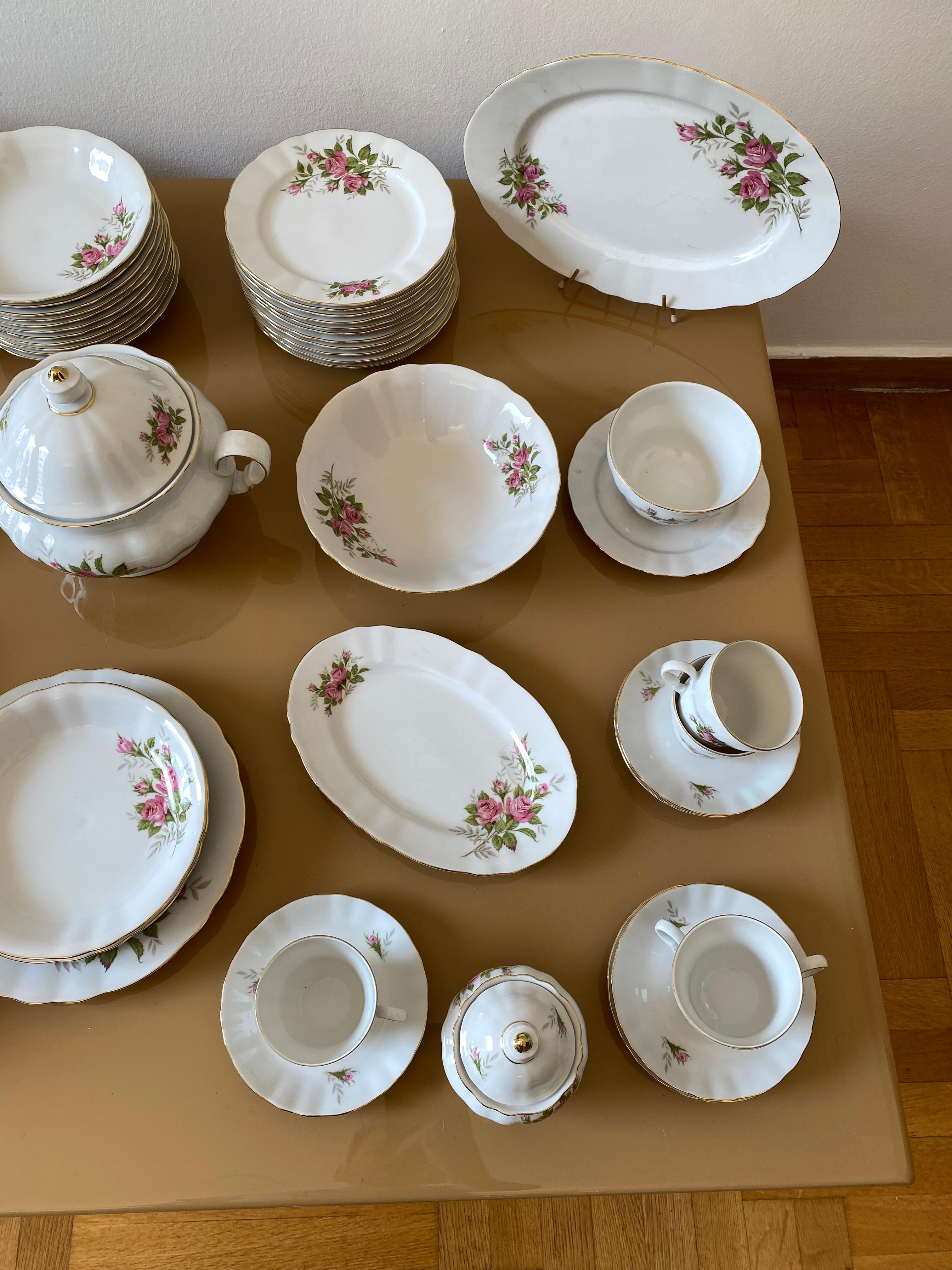 Allemand Service de vaisselle en porcelaine 71 pièces Winterling rose rose or en vente