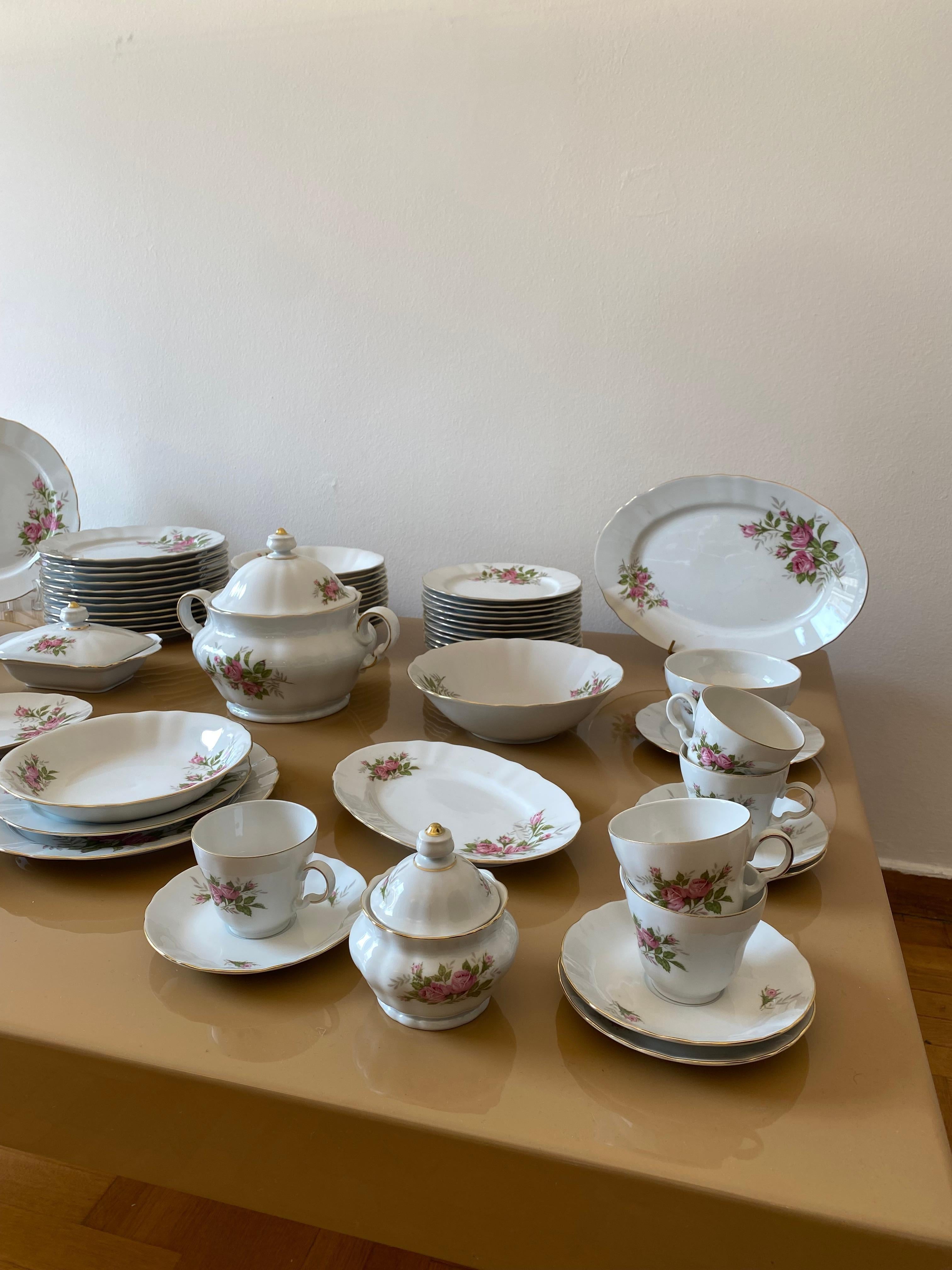 Porcelaine Service de vaisselle en porcelaine 71 pièces Winterling rose rose or en vente