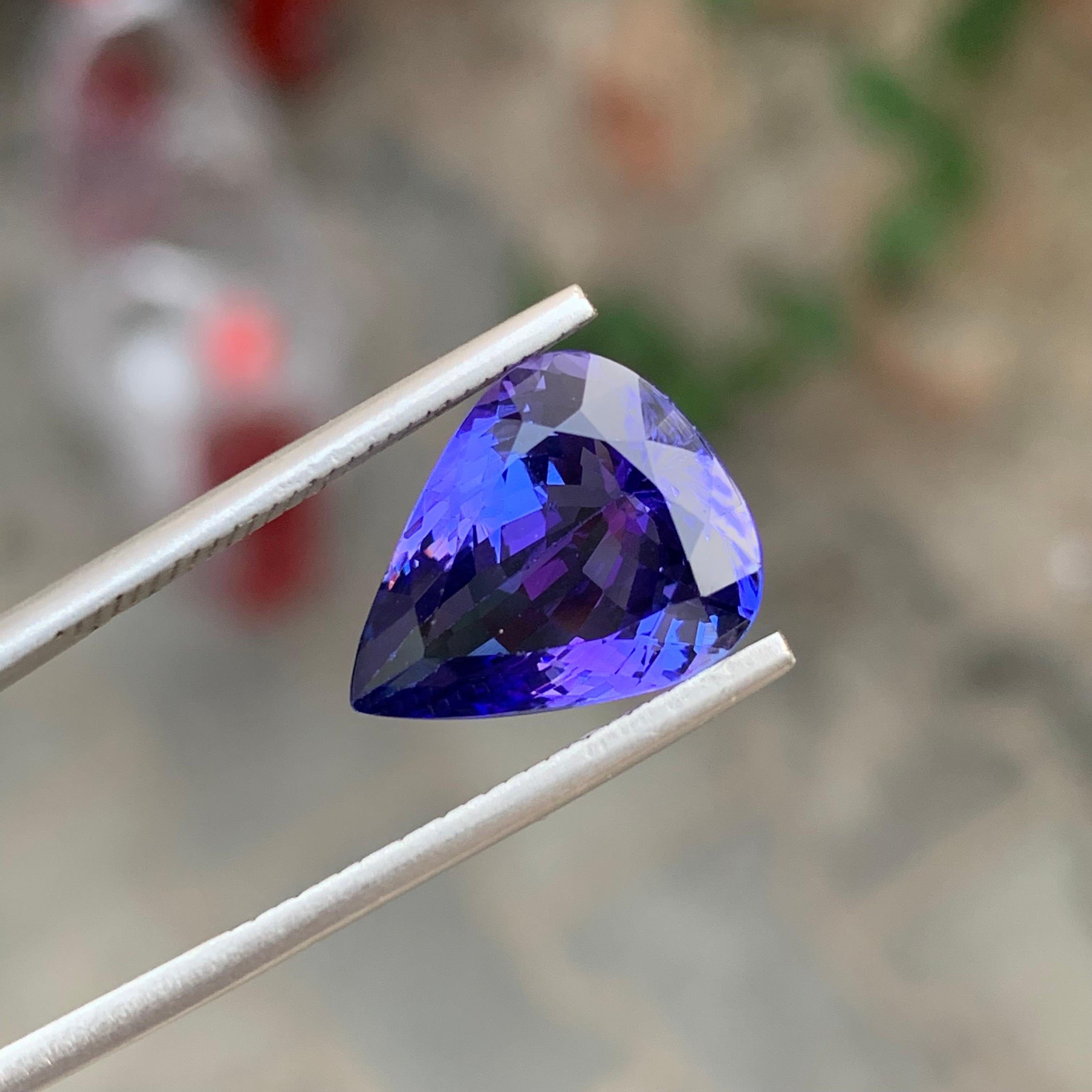7.10 Carat Natural Faceted Tanzanite Pear Shape Gemstone From Tanzania (Tanzanie) en vente 4