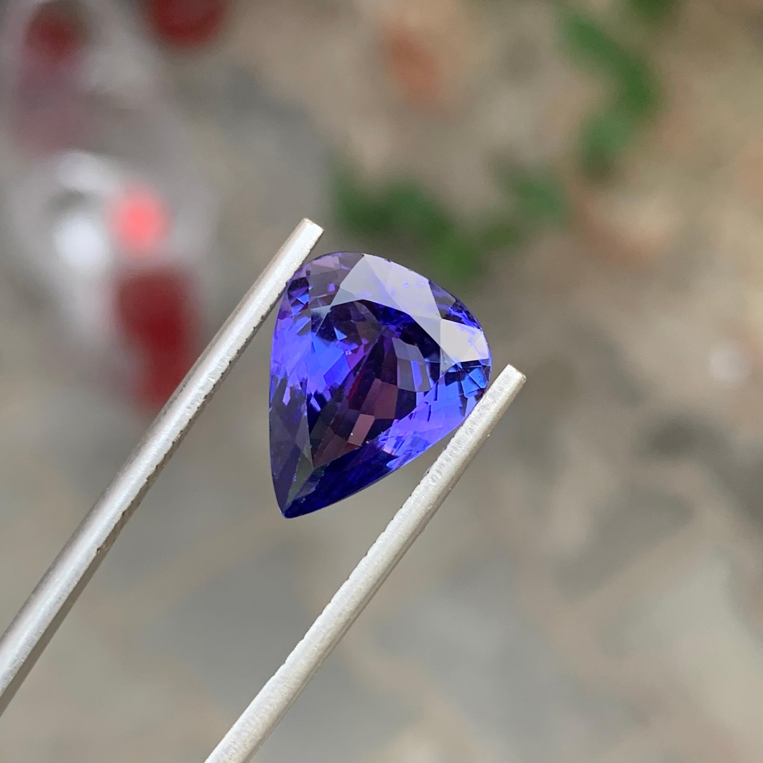 7.10 Carat Natural Faceted Tanzanite Pear Shape Gemstone From Tanzania (Tanzanie) en vente 5