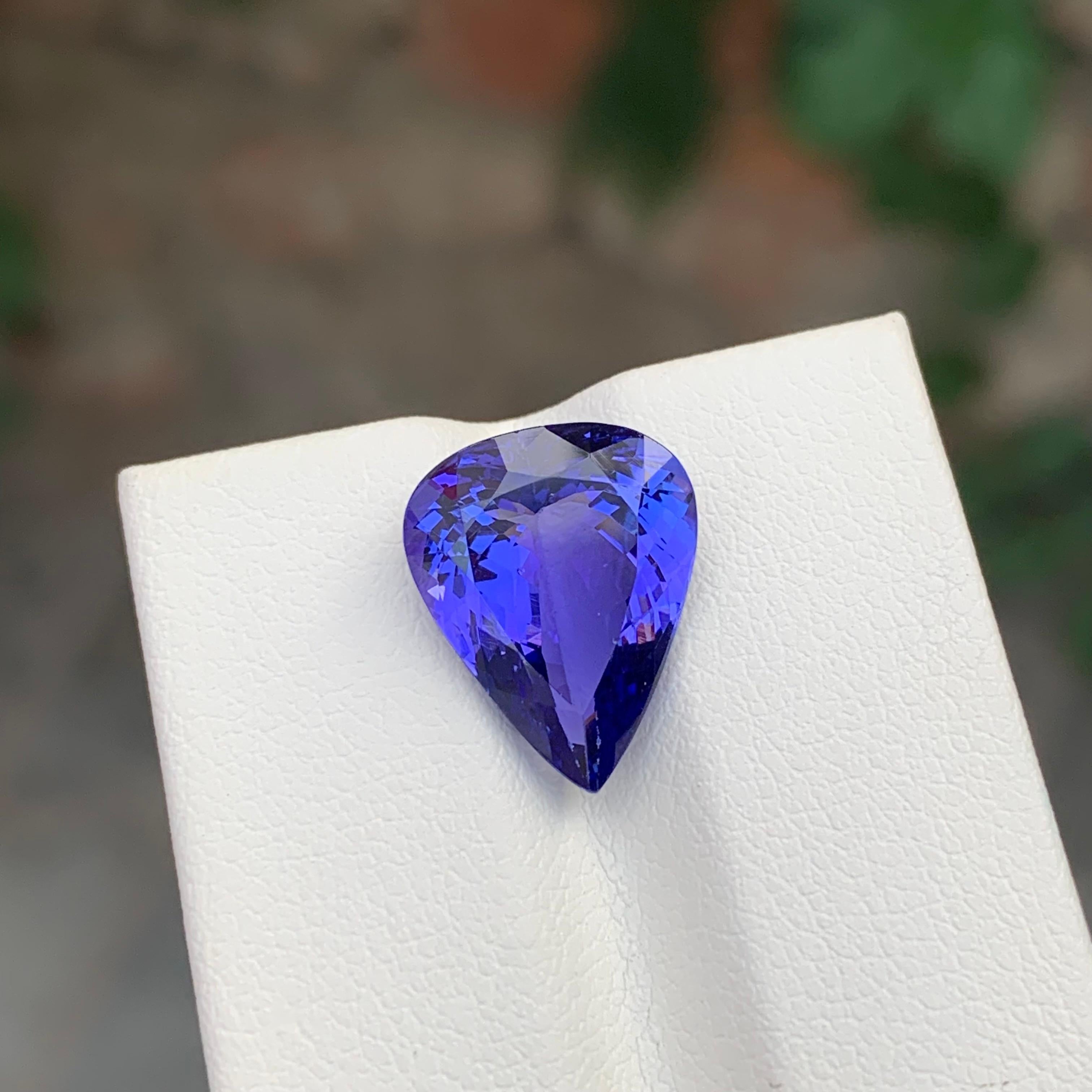 Taille poire 7.10 Carat Natural Faceted Tanzanite Pear Shape Gemstone From Tanzania (Tanzanie) en vente