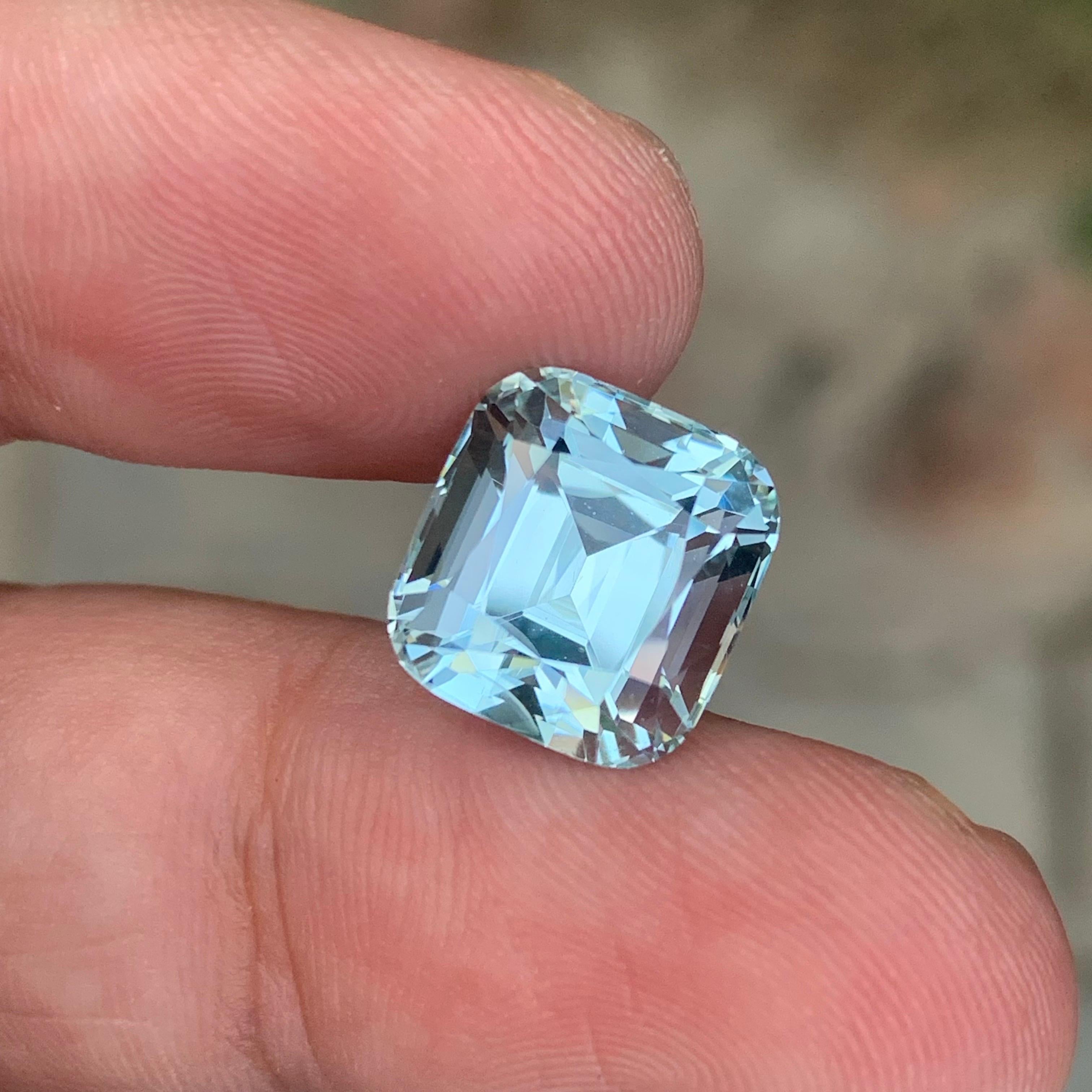 7,10 carati di acquamarina naturale sfusa a forma di cuscino dal Pakistan in vendita 5