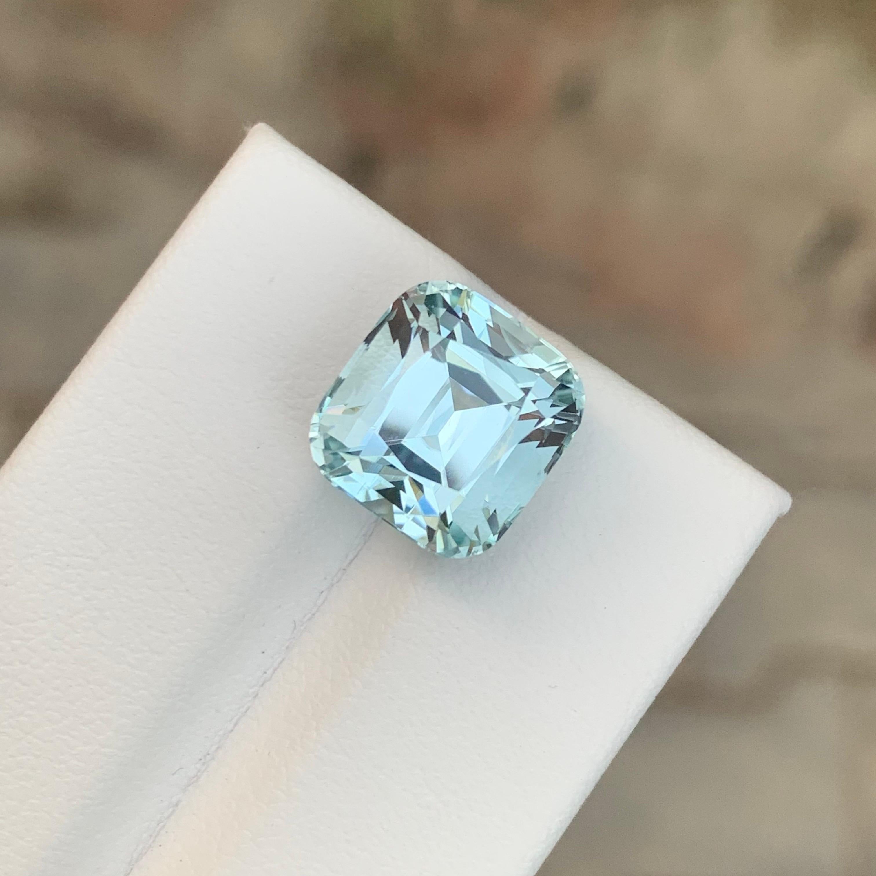 Acquamarina sfaccettata

Peso: 7,10 carati
Dimensioni: 11,3 x 10,6 x 9 mm
Origine; Valle di Shigar Pakistan
Trattamento: Non
Forma: Cuscino
Colore: Blue White 

L'acquamarina della Valle di Shigar, in Pakistan, è molto apprezzata per la sua