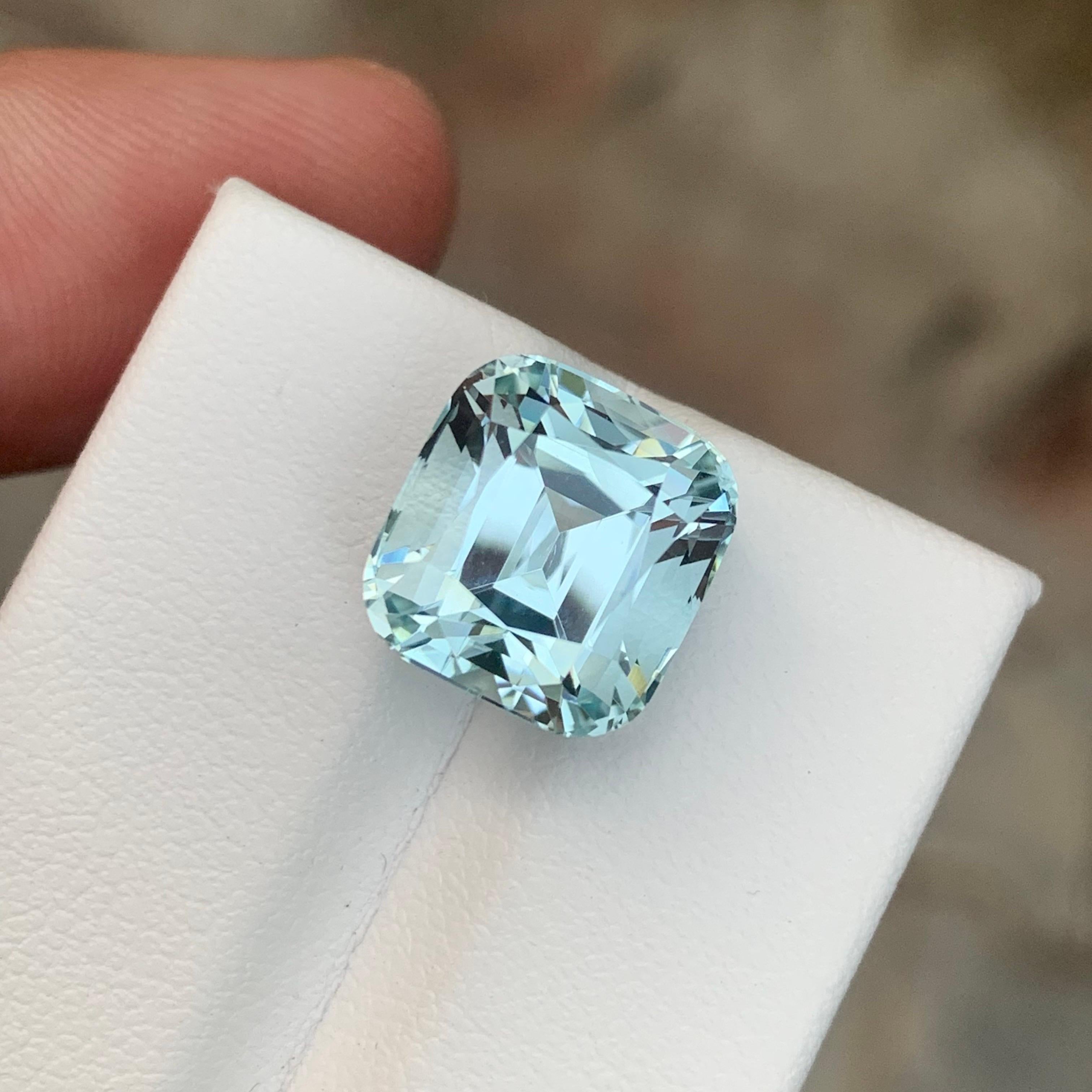 7,10 carati di acquamarina naturale sfusa a forma di cuscino dal Pakistan in vendita 3