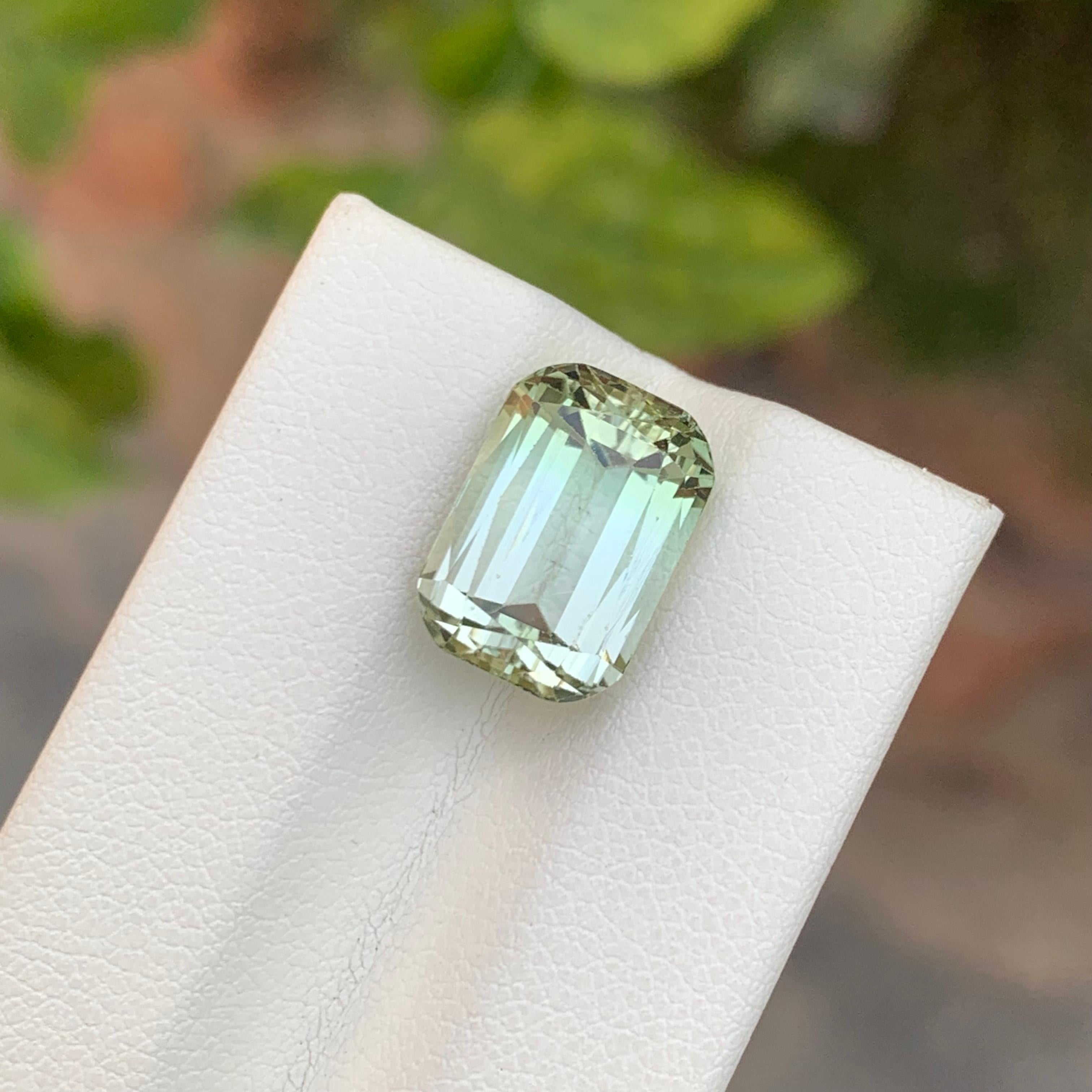 7.10 Carat Natural Loose Light Green Tourmaline Cushion Shape Gemstone (pierre précieuse en forme de coussin) en vente 5