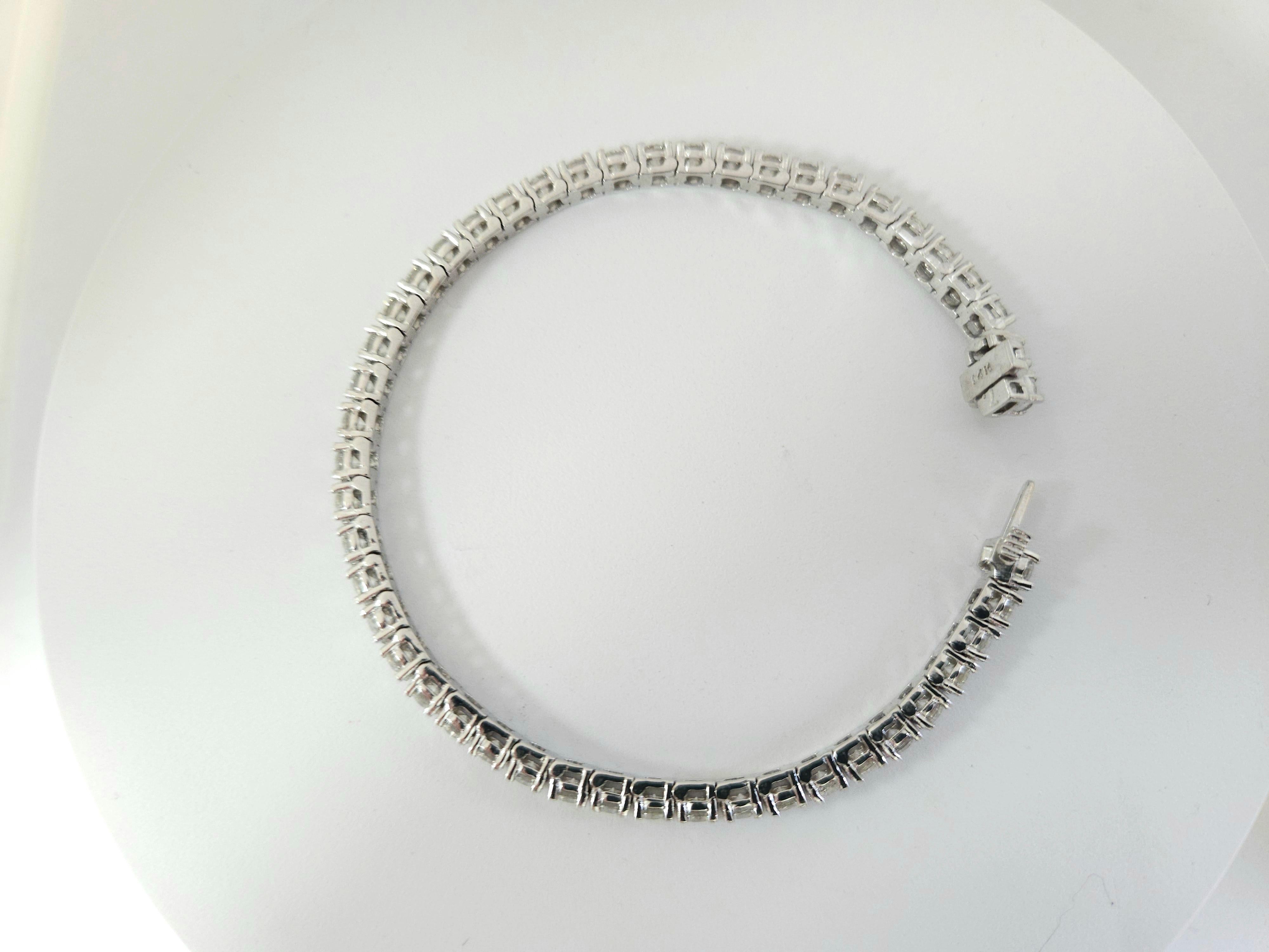  Bracelet de tennis en or blanc 14 carats avec diamants ronds taillés en brillant de 7,10 carats Unisexe 