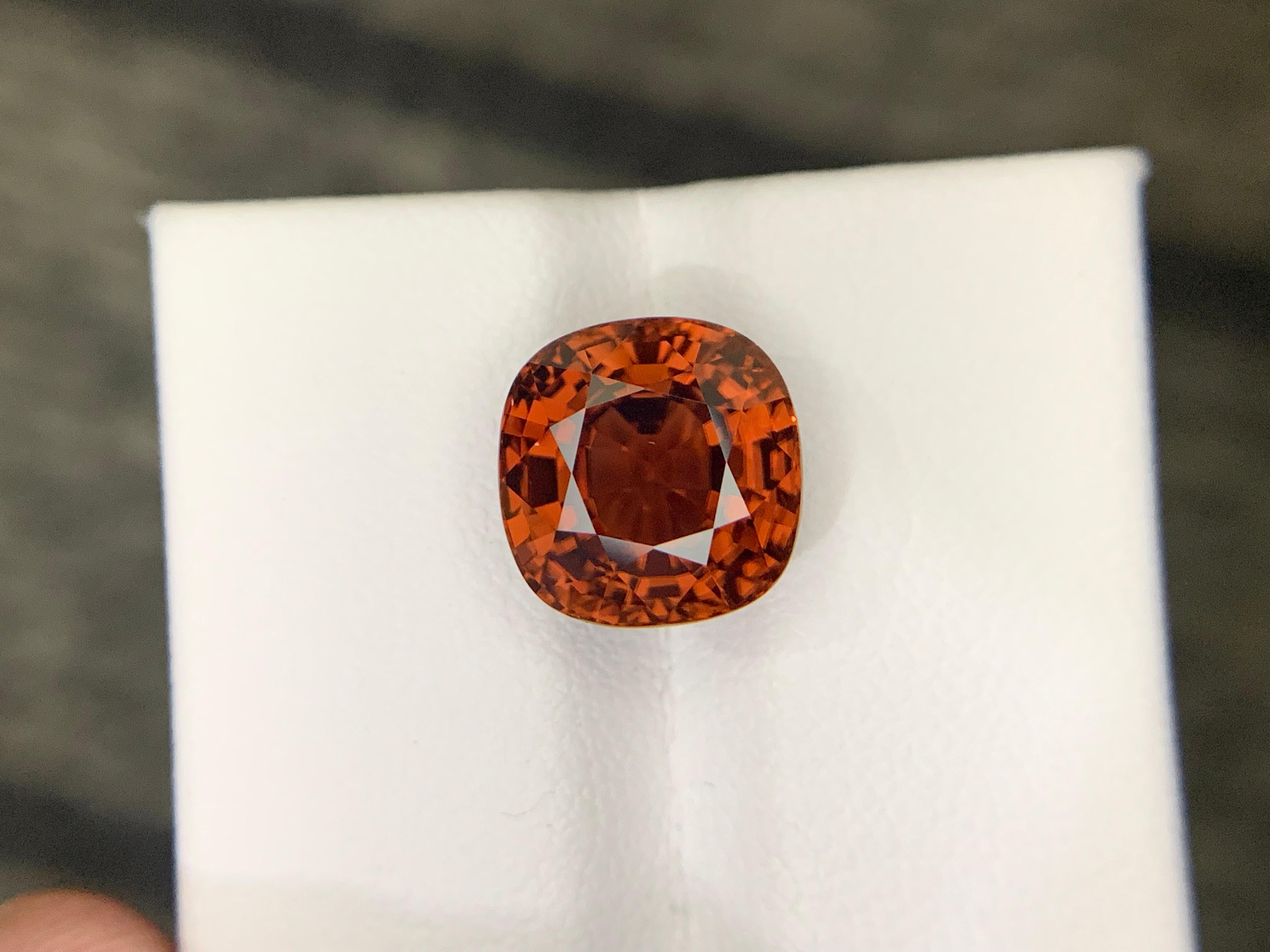 7,10 Carati di Zircone Marrone Naturale Sciolto in vendita 5