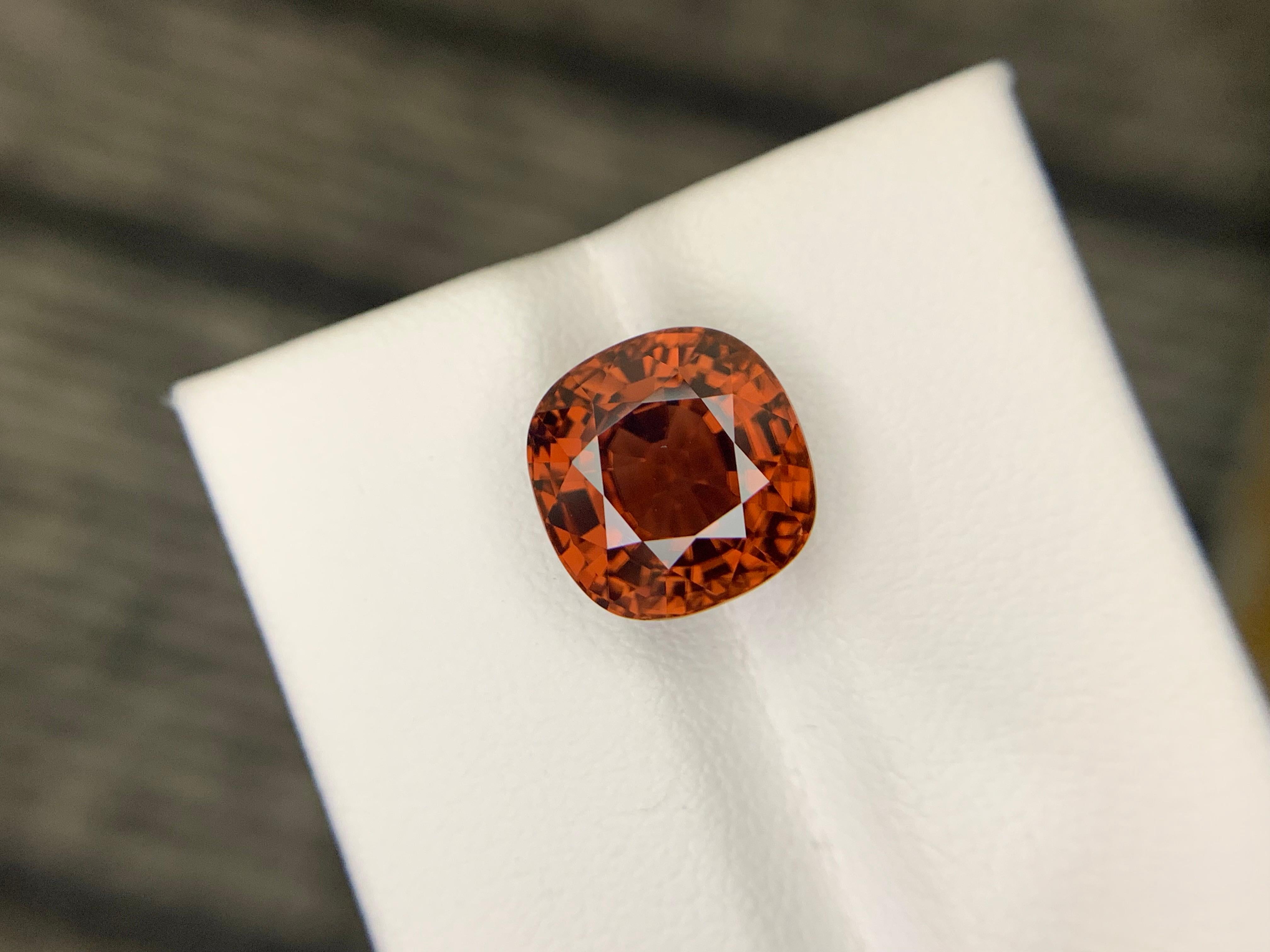 Arts and Crafts 7,10 Carati di Zircone Marrone Naturale Sciolto in vendita