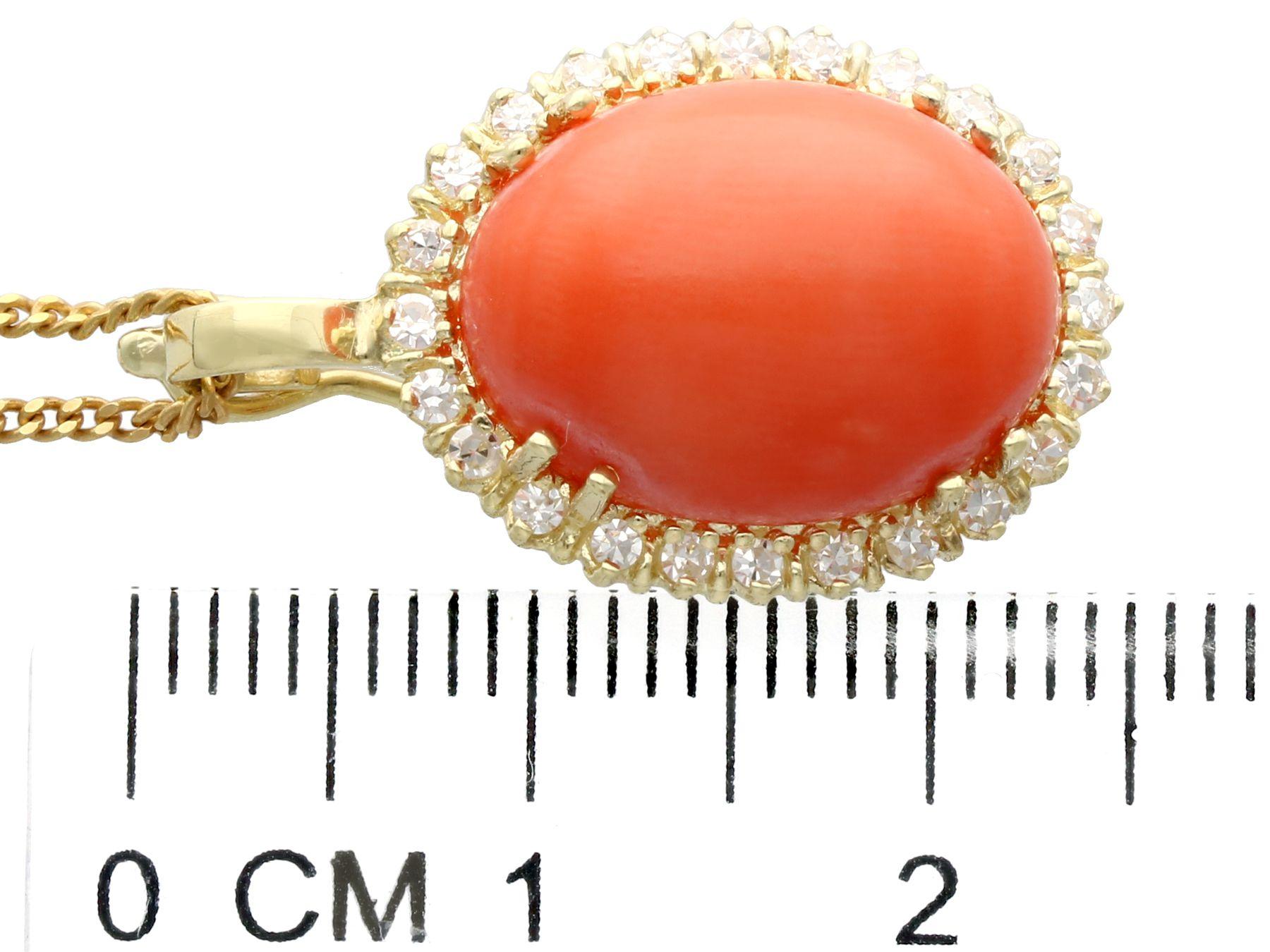 Vintage 7.10 Carat Coral and 0.48 Carat Diamond Yellow Gold Pendant, circa 1970 1