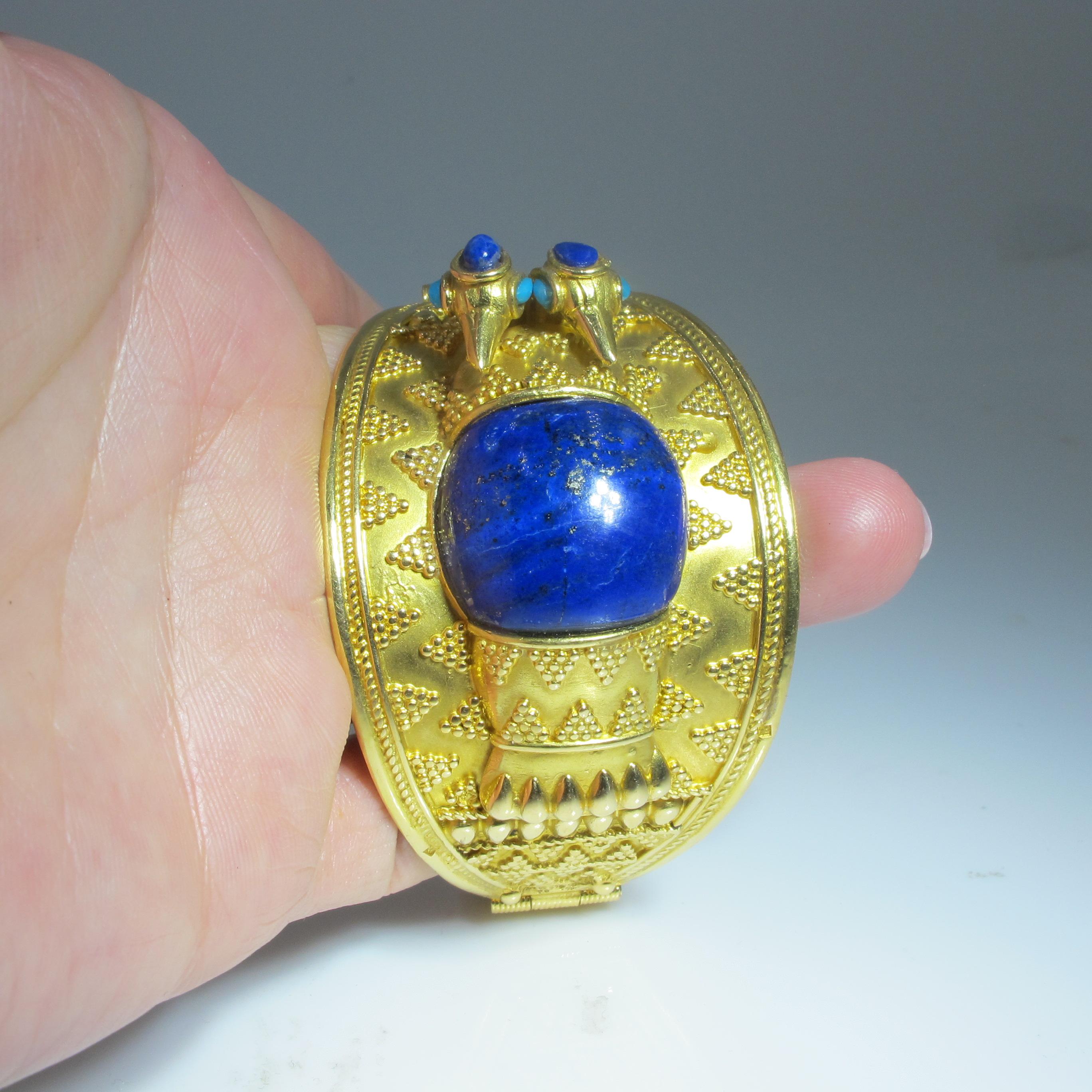 71.08GR Gold Hand Carved Beetle Design with Lapis and Turquoise Very Rare For Sale 2