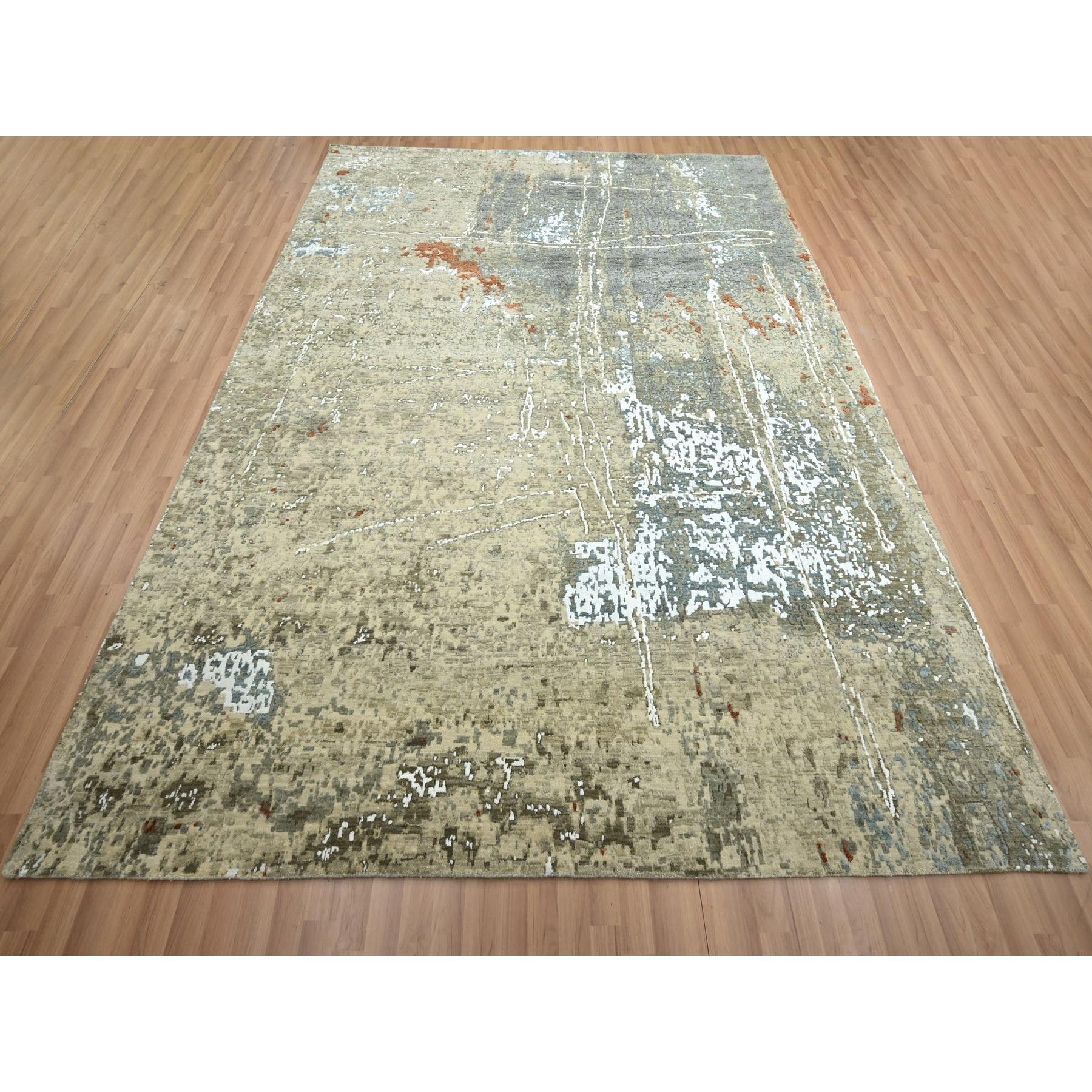 Beige mit Grün, Reine Wolle, Abstrakt mit Galaxy Muster, Persischer Knoten, Handgeknüpft, Dicht gewebt, Orientteppich
Primäre MATERIALIEN: Wolle
Latex: Kein Flor 
Höhe: 0,25 Zoll
Stil: AM Contemporary
Grundfarbe: Beige
Sekundäre Farben: Rost,