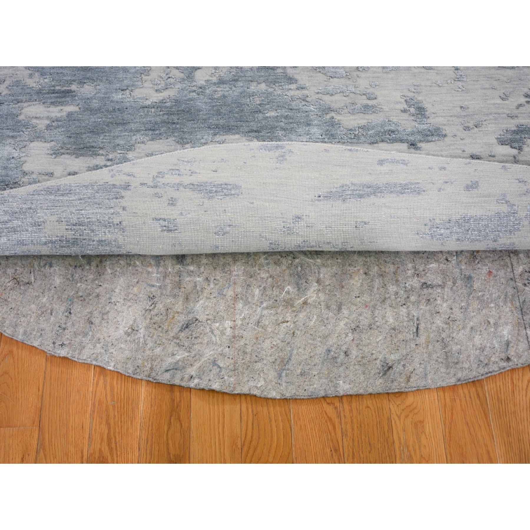 Hand-Knotted 7'10