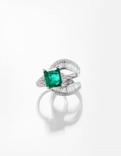 Smeraldo certificato da 7,11 carati con anello da cocktail dal design moderno 2 in 1