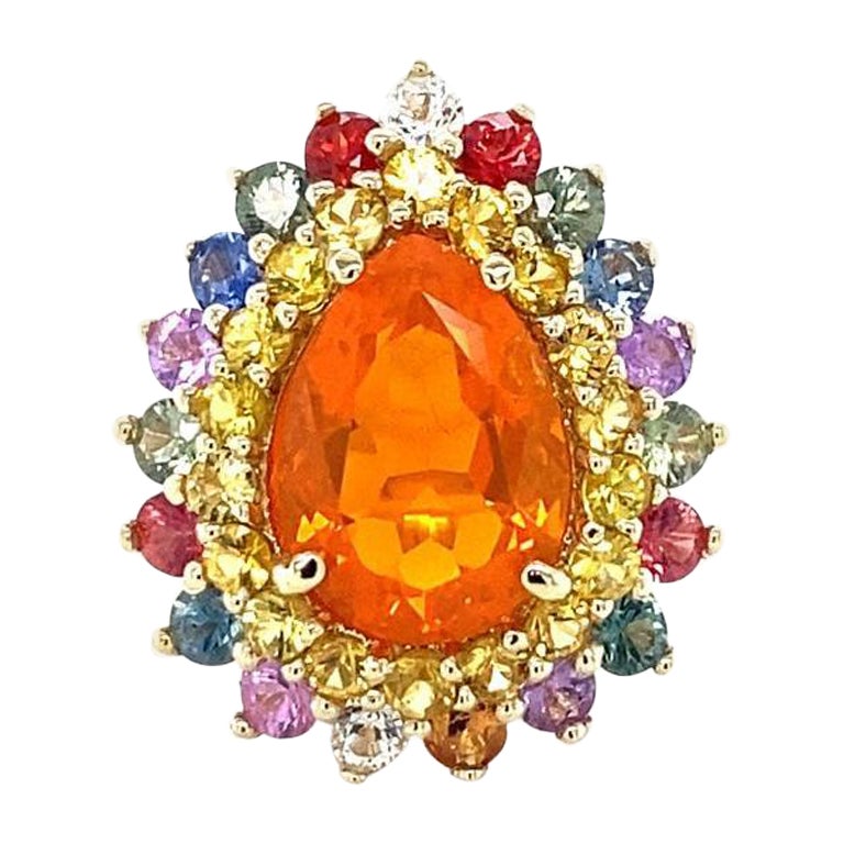 Anello da cocktail in oro giallo con zaffiro e opale di fuoco naturale da 7,11 carati con taglio a pera