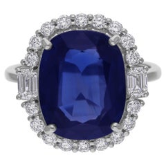 Anello di fidanzamento con zaffiro blu e diamante aureolato in oro bianco 18 carati con dichiarazione di 7,11 ct.