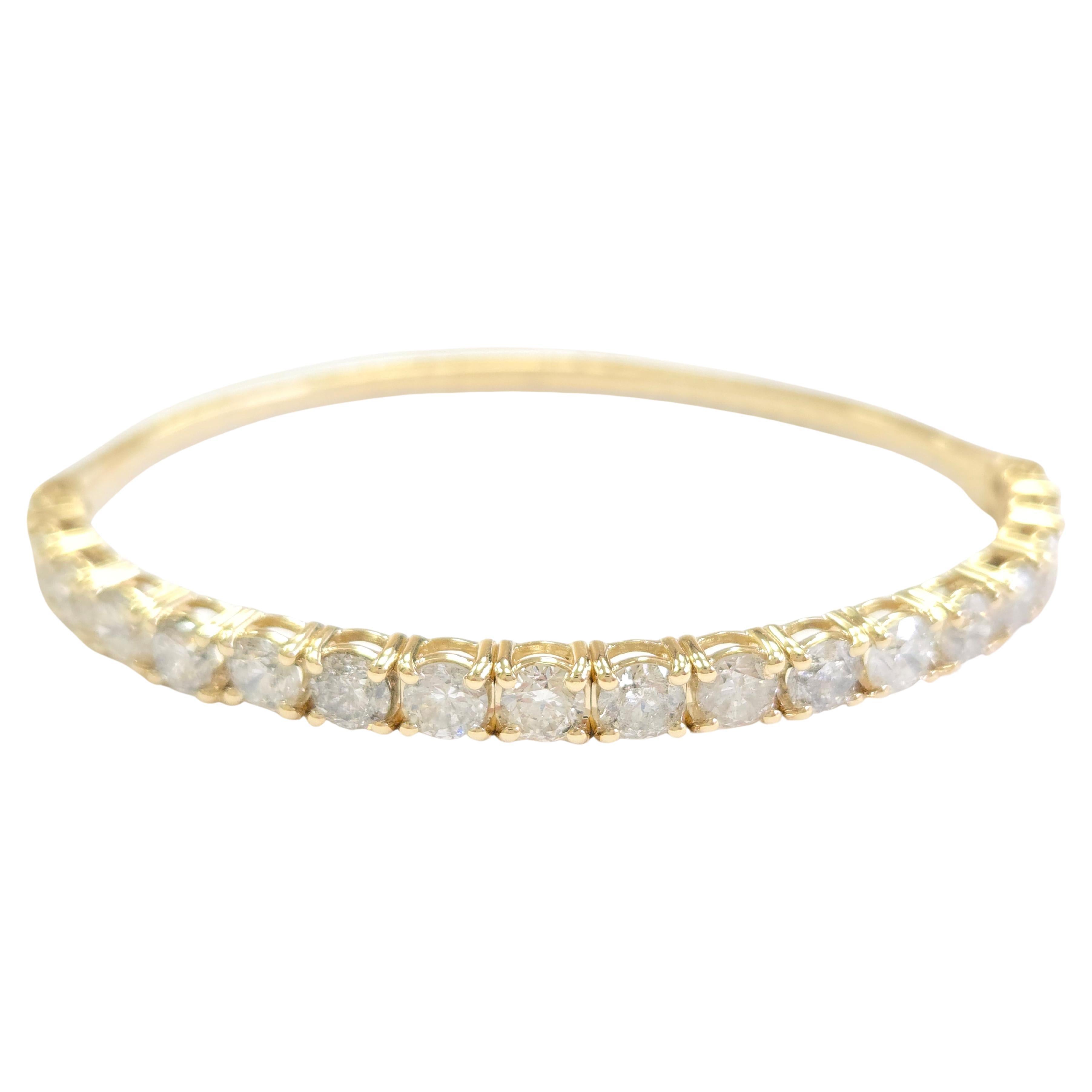 7.12 Carat Flexible Bangle Natural Diamond Yellow Gold 14 Karat For Sale