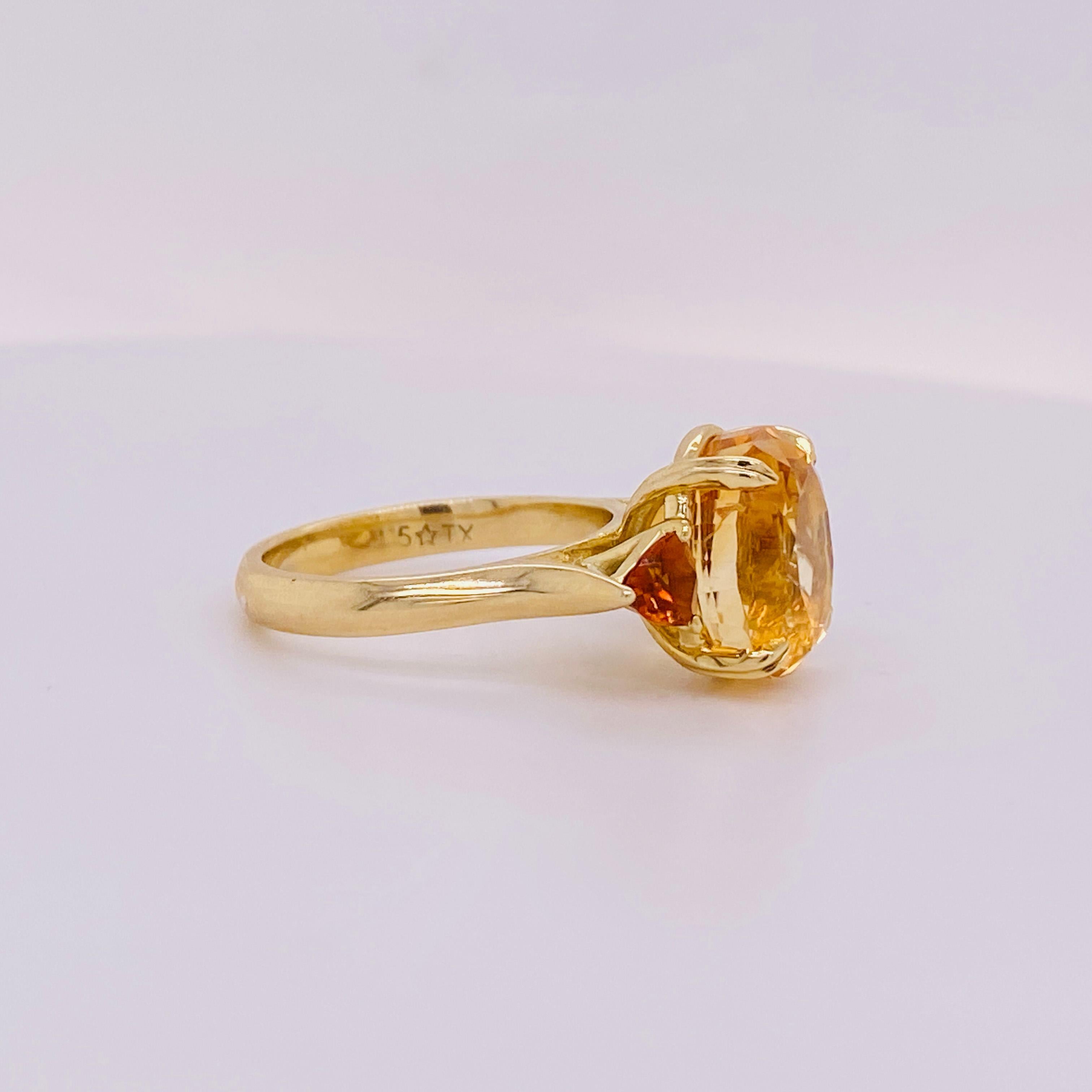 Contemporary 7.12 Carats Citrines, Honey & Mandarin Oranges, Three-Stone Ring in 14K Gold LV For Sale