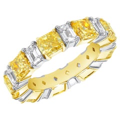 7,12 Ctw. Abwechselnd Cushion Fancy Intense Yellow Diamond & Emerald Cut Diamond
