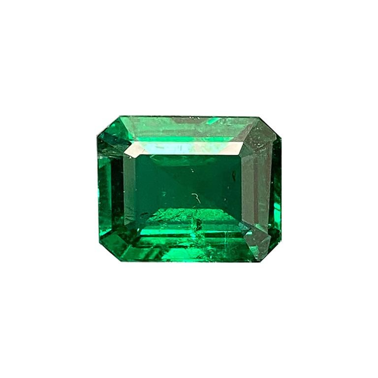 7.13 Carat GRS Certified Octagonal-Cut No Oil Emerald:

An extremely rare and noteworthy gem, it is a GRS certified octagonal-cut no-oil emerald weighing 7.13 carat. Hailing from Zambia as certified by GRS Lab, the emerald possesses a vivid green
