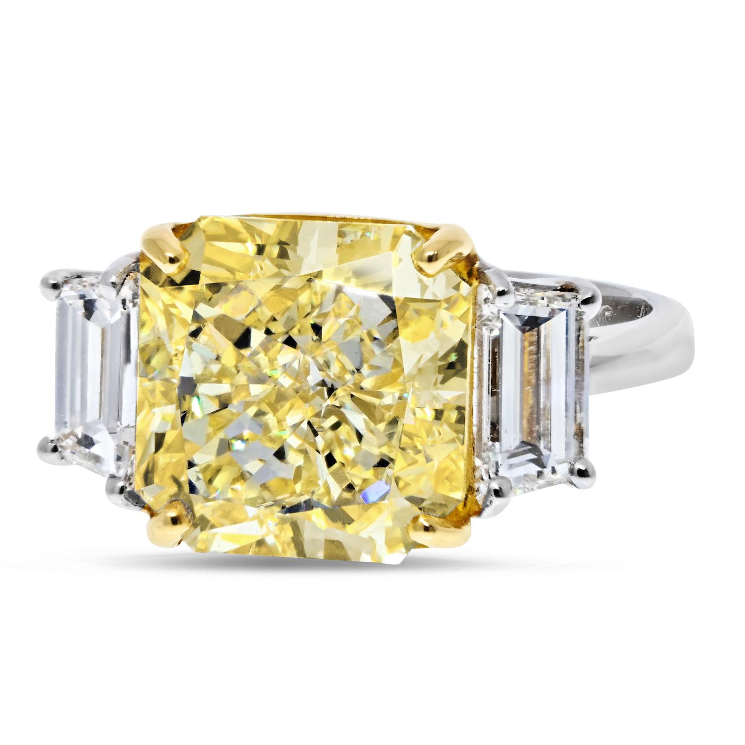 Modern 7.13 Carat Radiant Cut VVS2 GIA Three Stone Diamond Engagement Ring For Sale