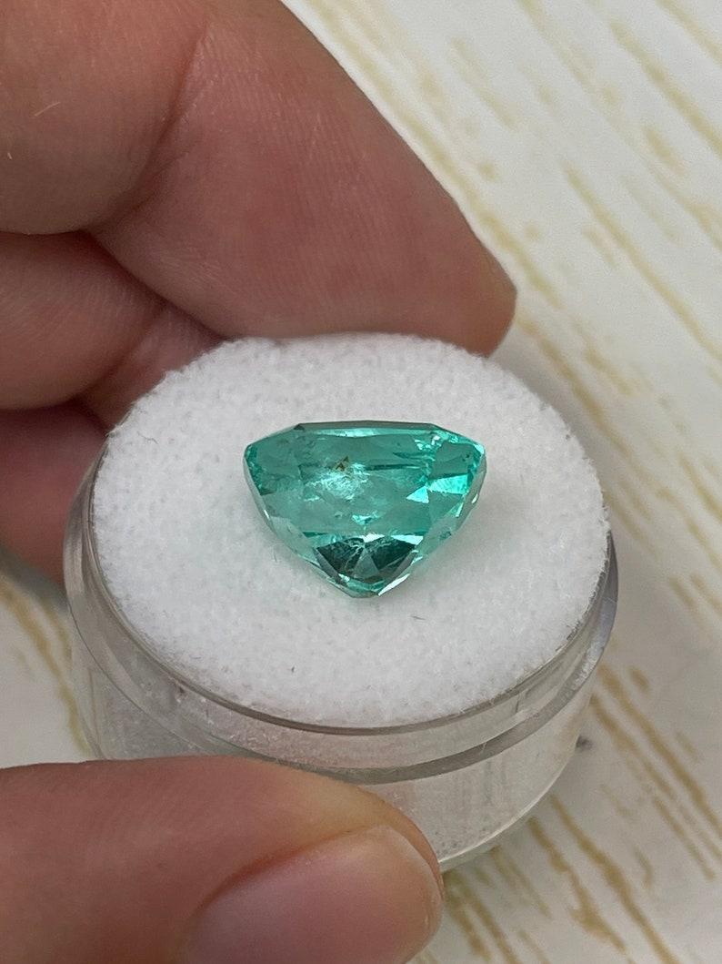 7.13 Carat Vivacious Bluish Green Colombian Emerald - Chivor Cushion Cut Gem For Sale 1