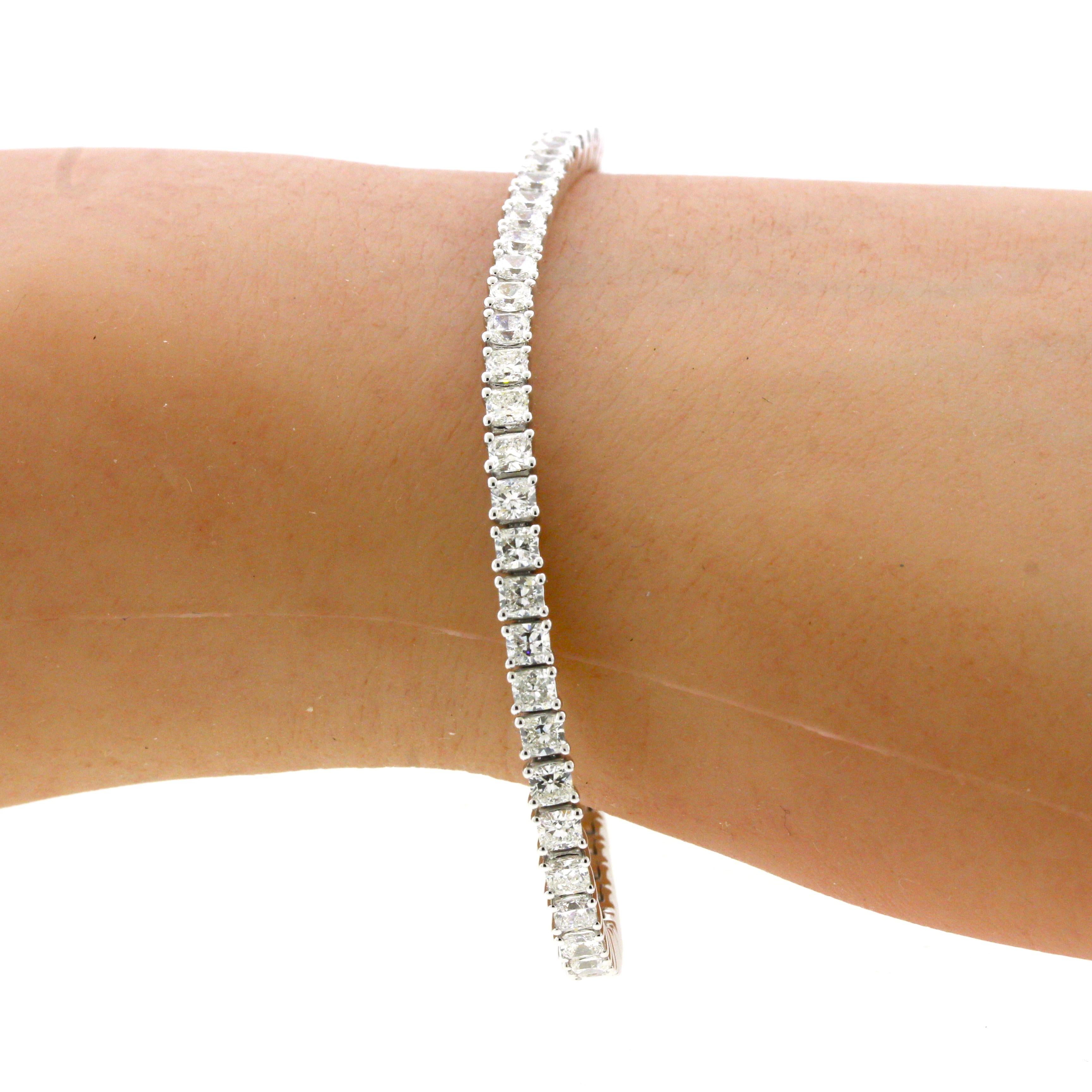 7.14 Karat Diamant-Gold-Tennisarmband mit Kissenschliff Damen