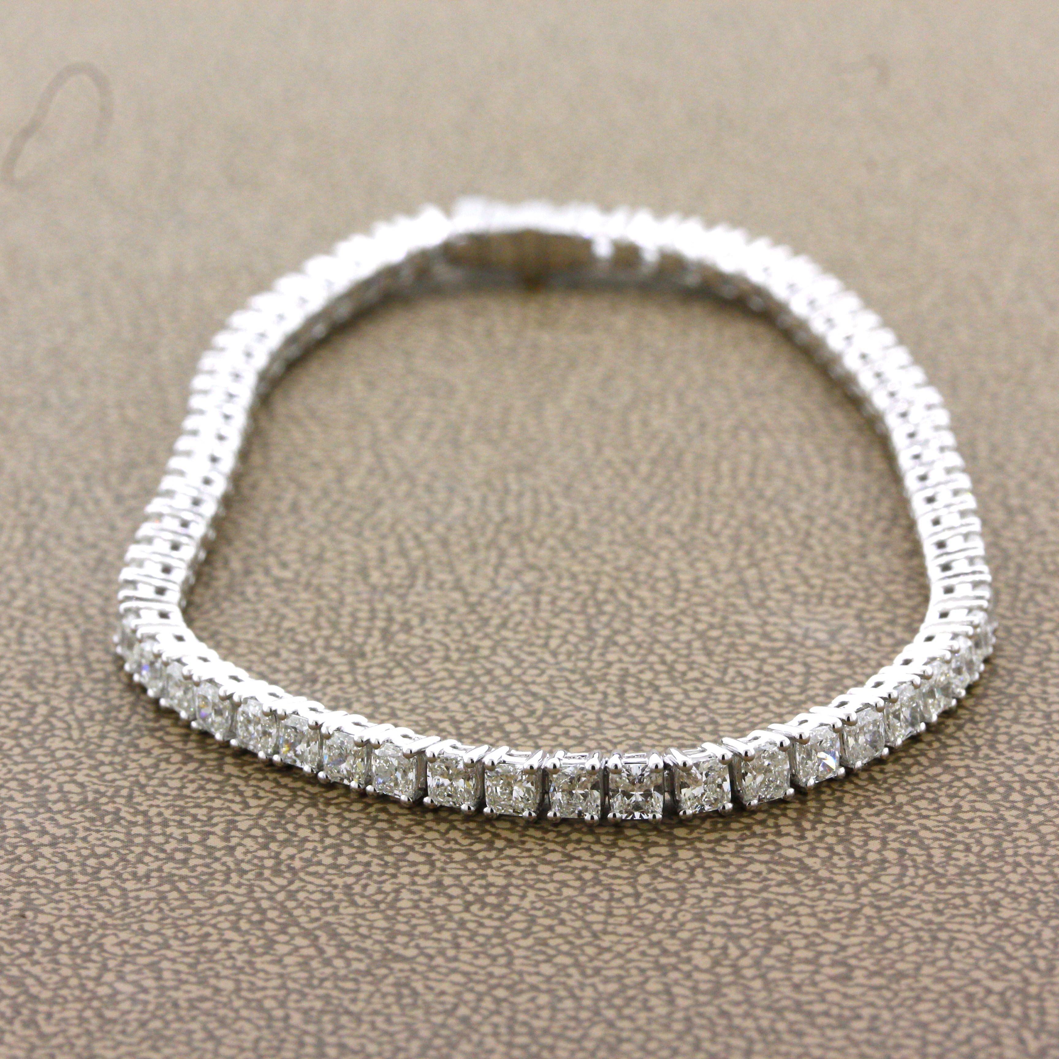 7.14 Karat Diamant-Gold-Tennisarmband mit Kissenschliff 5