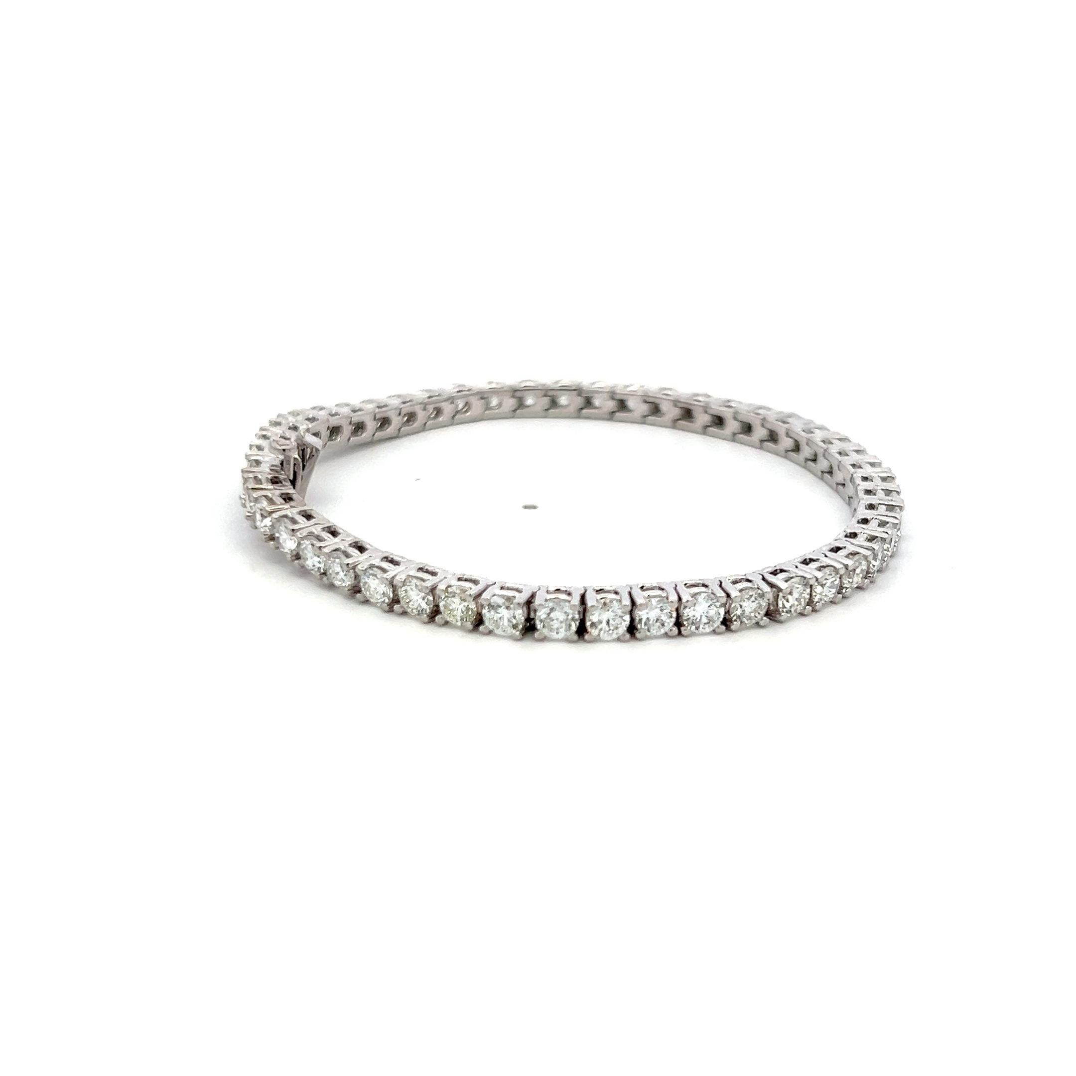 Titolo:
7,14 carati di diamante tondo brillante G VS in oro bianco 14 carati Bracciale da tennis
Stile:
Tennis
Metallo:
oro bianco 14 carati
Gemma 1:
Diamante da 7,14 carati
Numero di pietre:
47
Colore:
G
Chiarezza:
VS
Forma:
Brillante