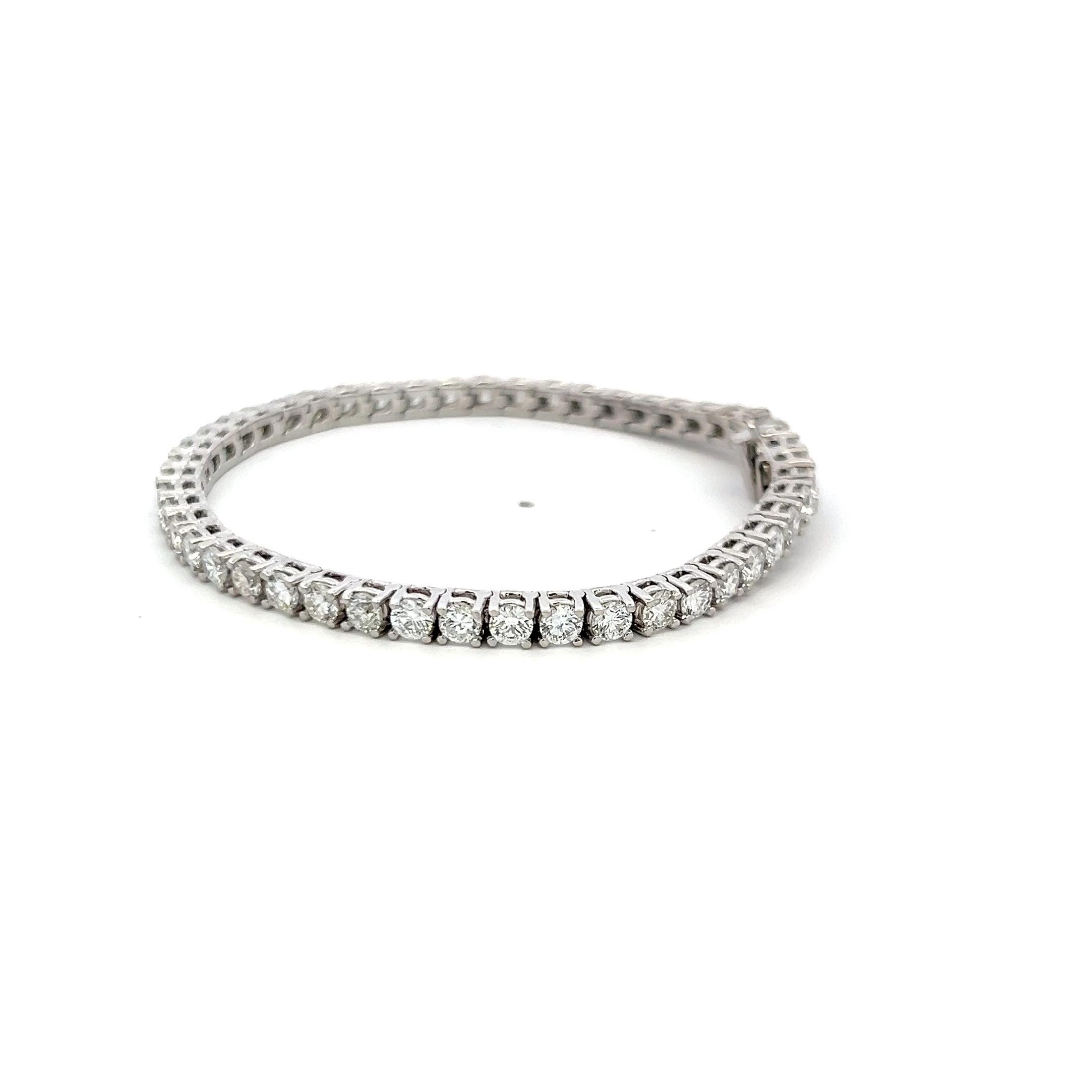 7,14 carati di diamante tondo brillante G VS in oro bianco 14 carati Bracciale da tennis In condizioni buone in vendita a New York, NY