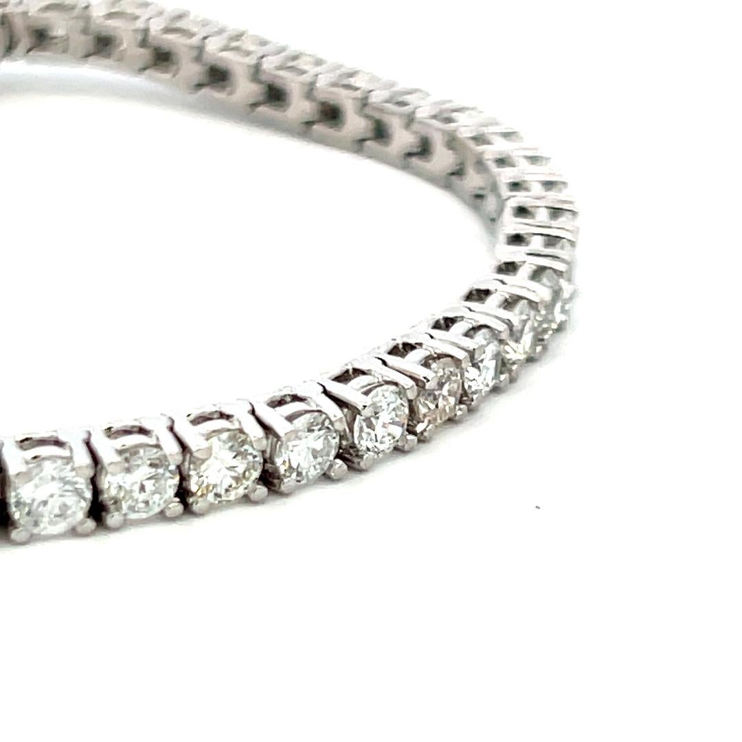 7,14 carati di diamante tondo brillante G VS in oro bianco 14 carati Bracciale da tennis in vendita 2