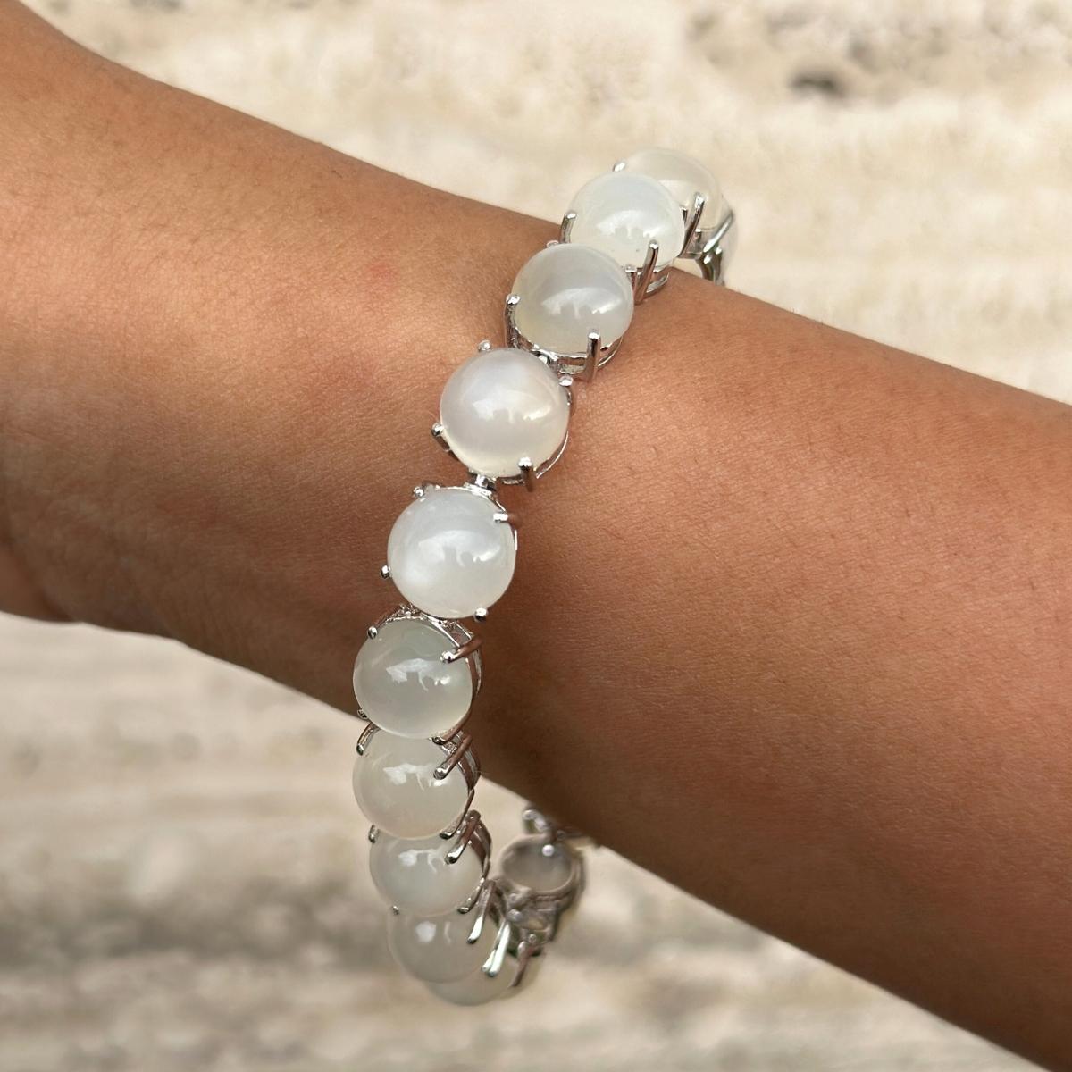 71.45 Carat Round Cabochon Cut Moonstone Tennis Bracelet for Her in 925 Silver In New Condition For Sale In New York, NY