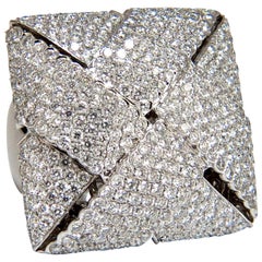 7.15 Carat 3D Unisex Cross Weave Dome Diamond Ring 18 Karat