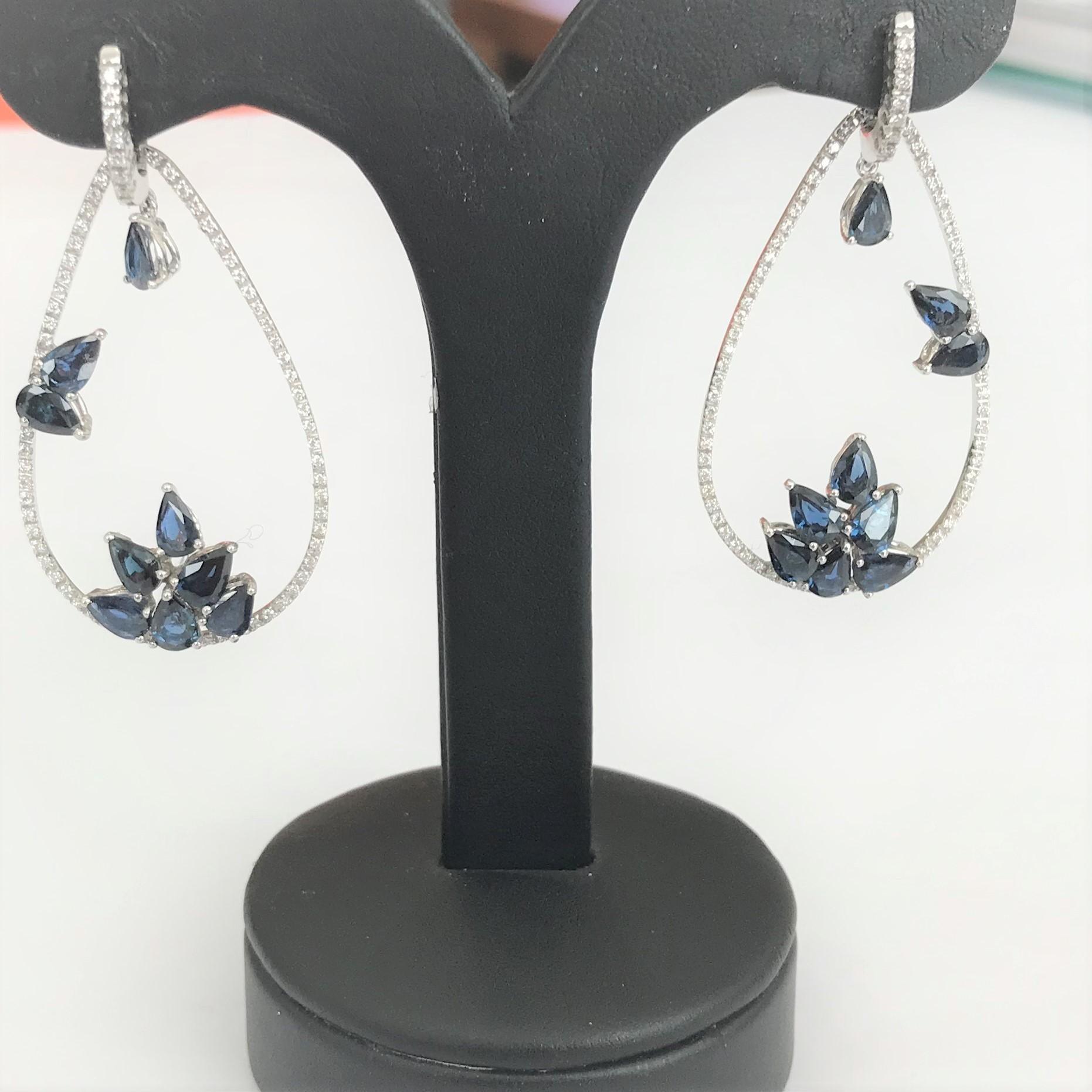 Contemporary 7.15 Carat Drop Sapphire 0.84 Carat Diamond 18 Karat White Gold Drop Earrings For Sale