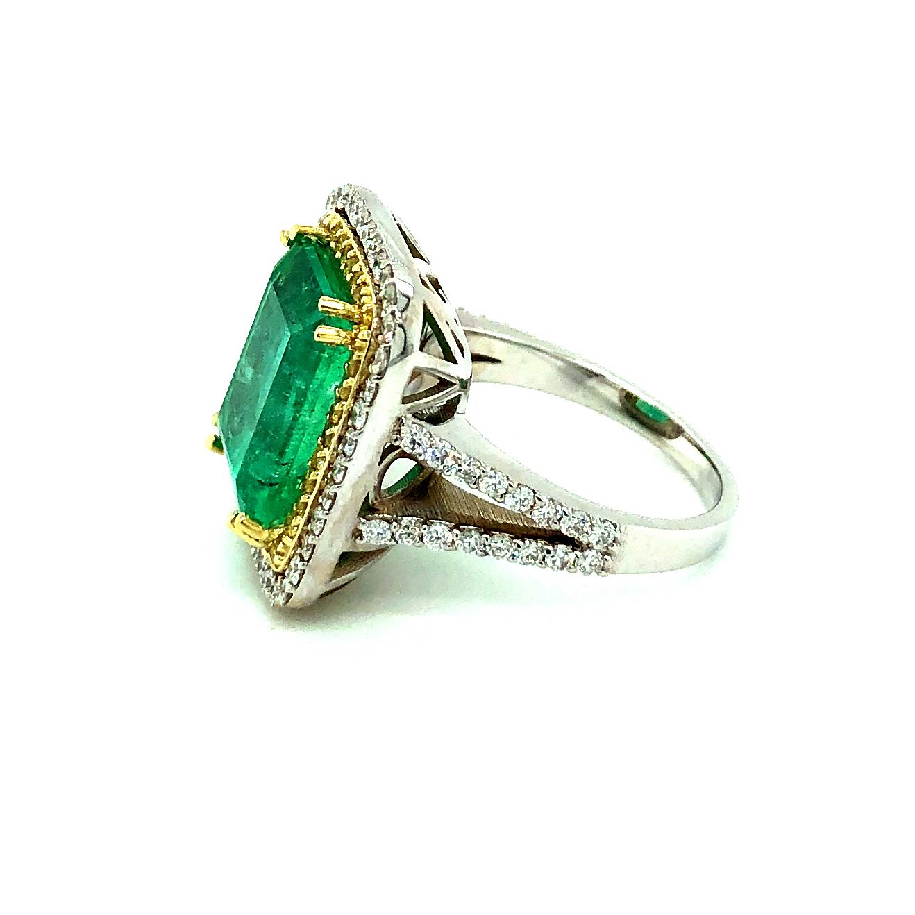 Emerald Cut 7.15 Carat Emerald and Diamonds Cocktail Ring 18 Karat Gold