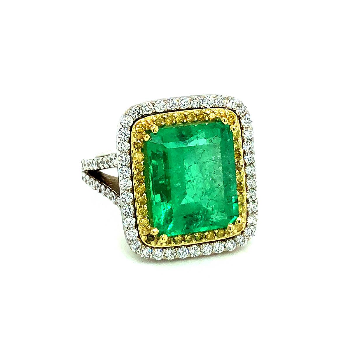 7.15 Carat Emerald and Diamonds Cocktail Ring 18 Karat Gold 1