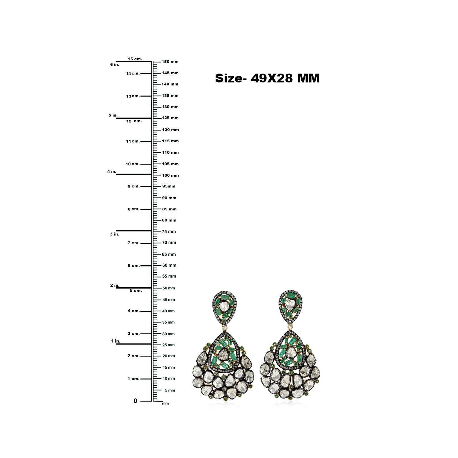7,15 Karat Diamant-Ohrring im Rosenschliff mit Smaragd aus 18 Karat Gelbgold und Silber (Gemischter Schliff) im Angebot