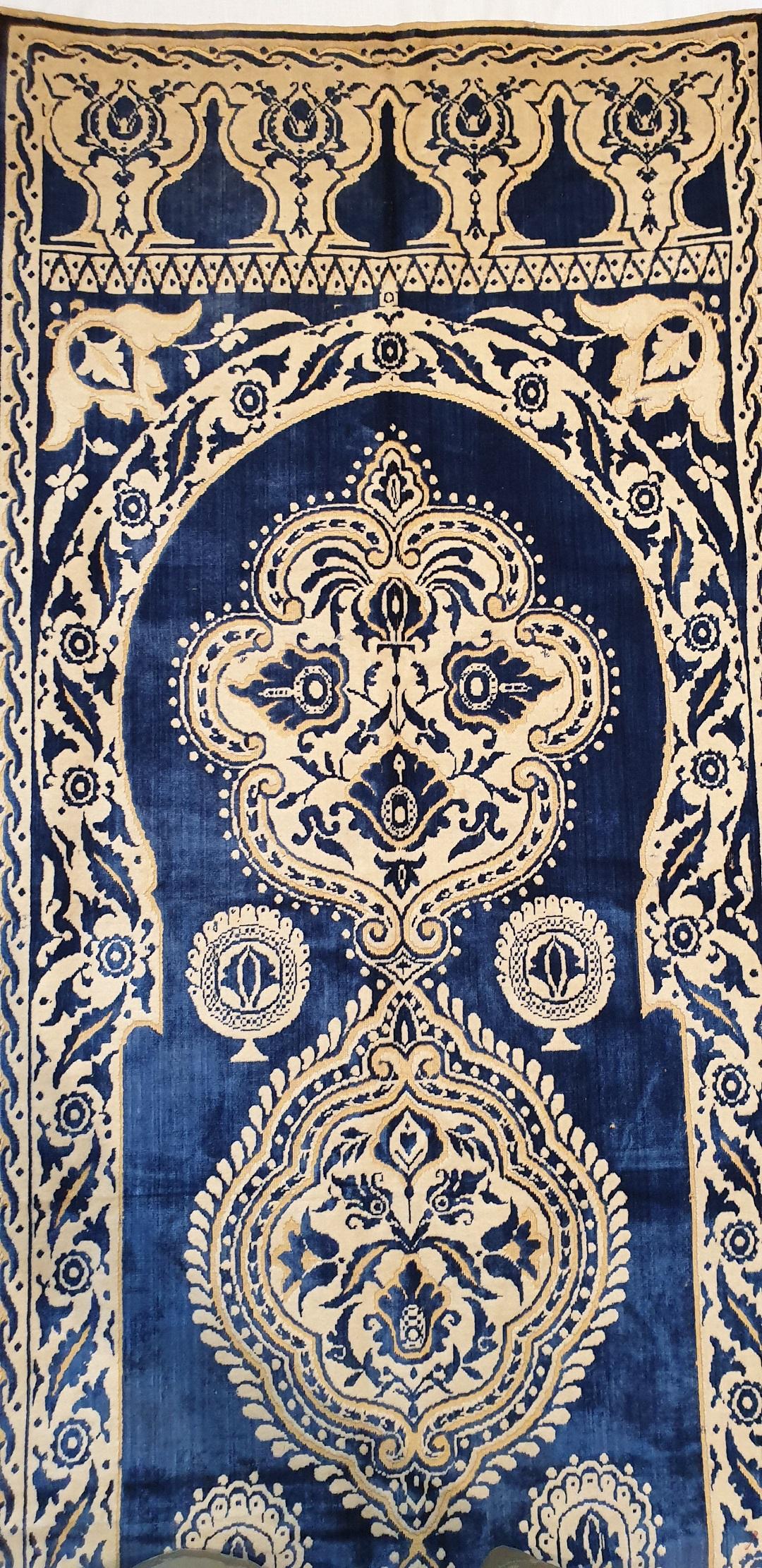 716 - 19. Jahrhundert Türkisches Textil (Maschinell gefertigt) im Angebot