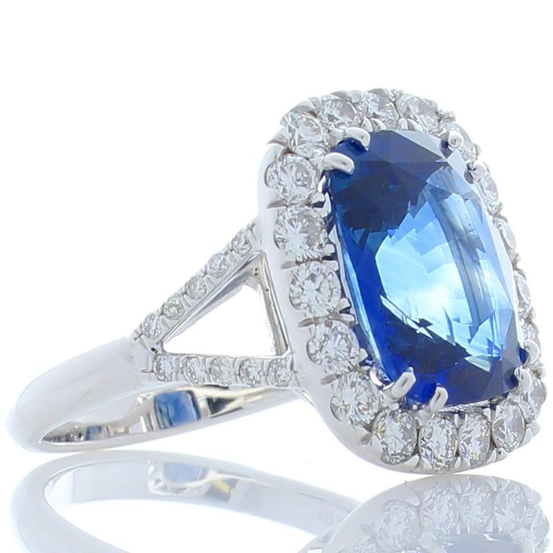 AGL Certified 7.16 Carat Cushion Cut Blue Sapphire & Diamond 18K Ring In New Condition In Chicago, IL