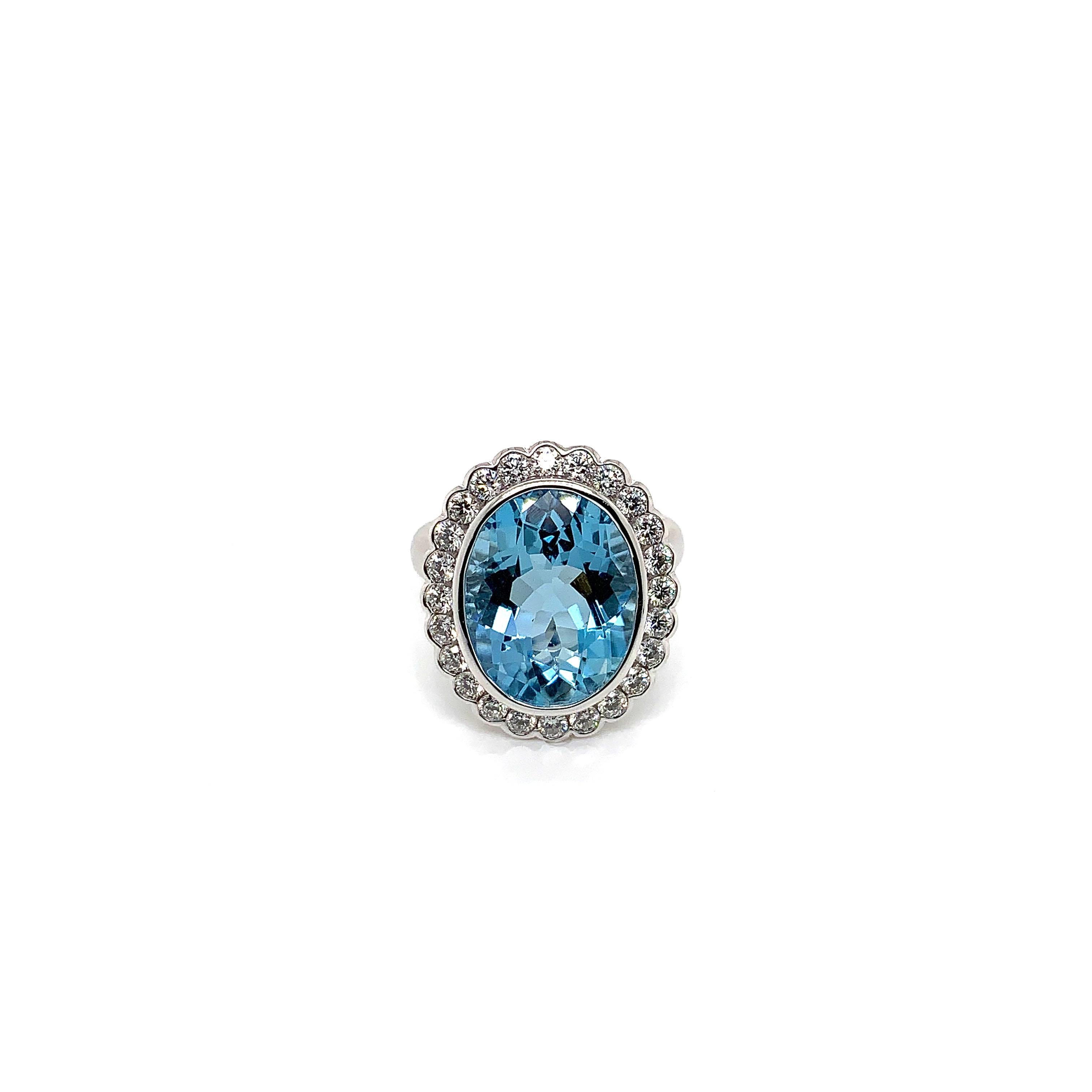 Classic aquamarine ring in 18K white gold with diamonds. 

Aquamarine: 7.16 carat oval shape.
Diamonds: 0.81 carat, G colour, VS clarity. 
Gold: 7.64g, 18K white gold. 