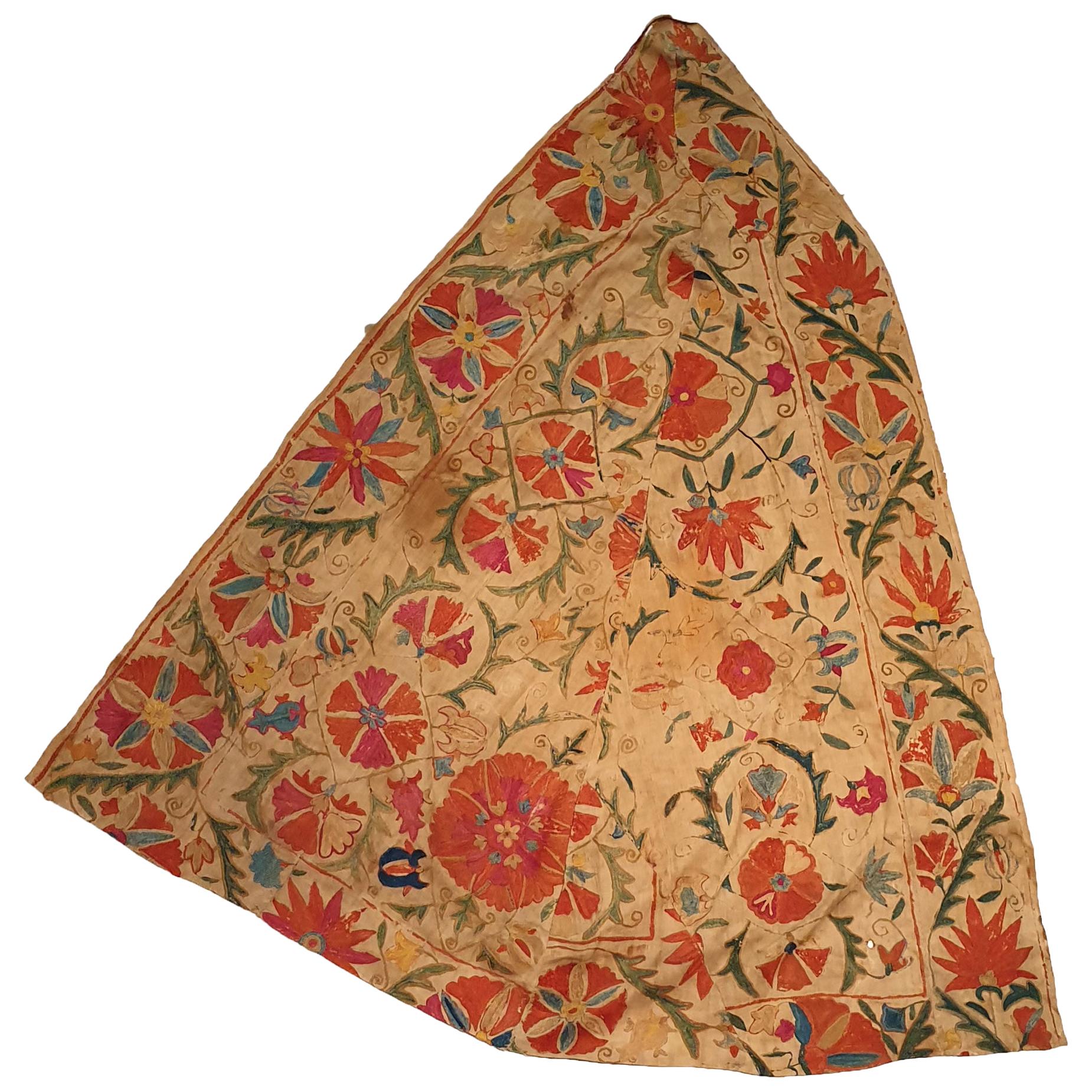 718 - 19th Century Bukhara Textile For Sale