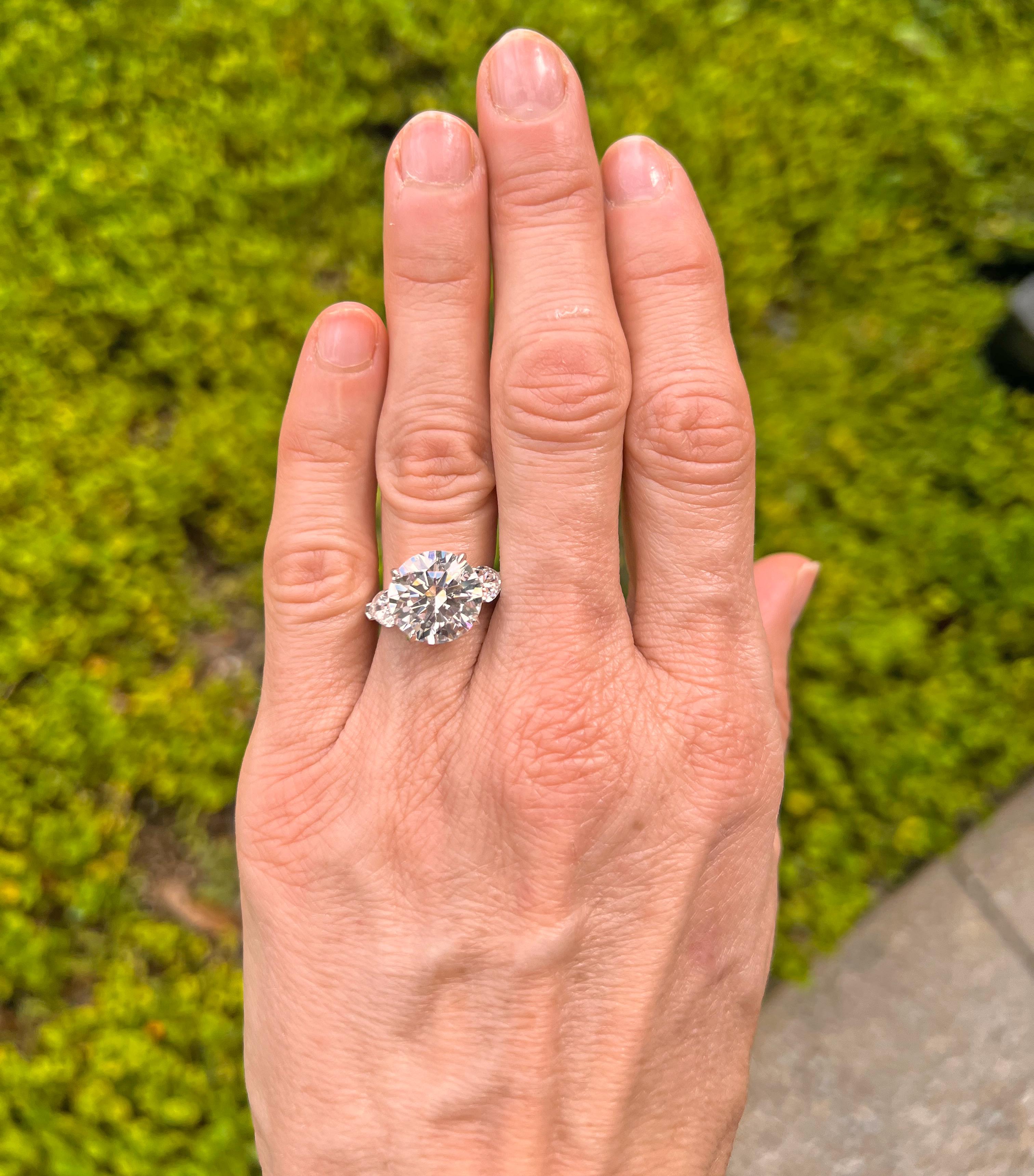 Women's 7.18 Carat E-Color Round Brilliant-Cut Diamond Engagement Ring For Sale