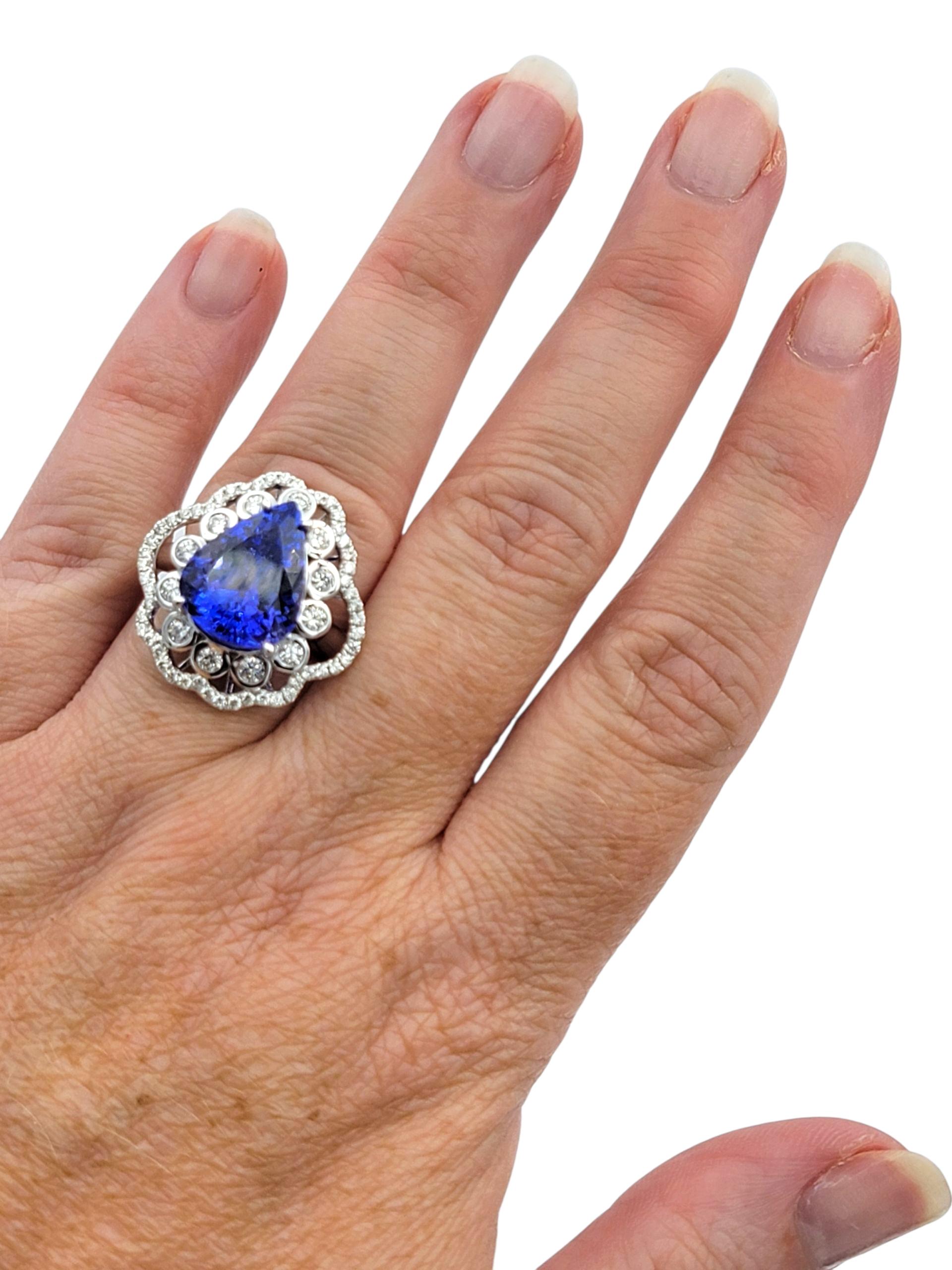 Anello Cocktail con tanzanite taglio pera da 7,18 carati e diamanti in oro bianco 14 carati in vendita 3