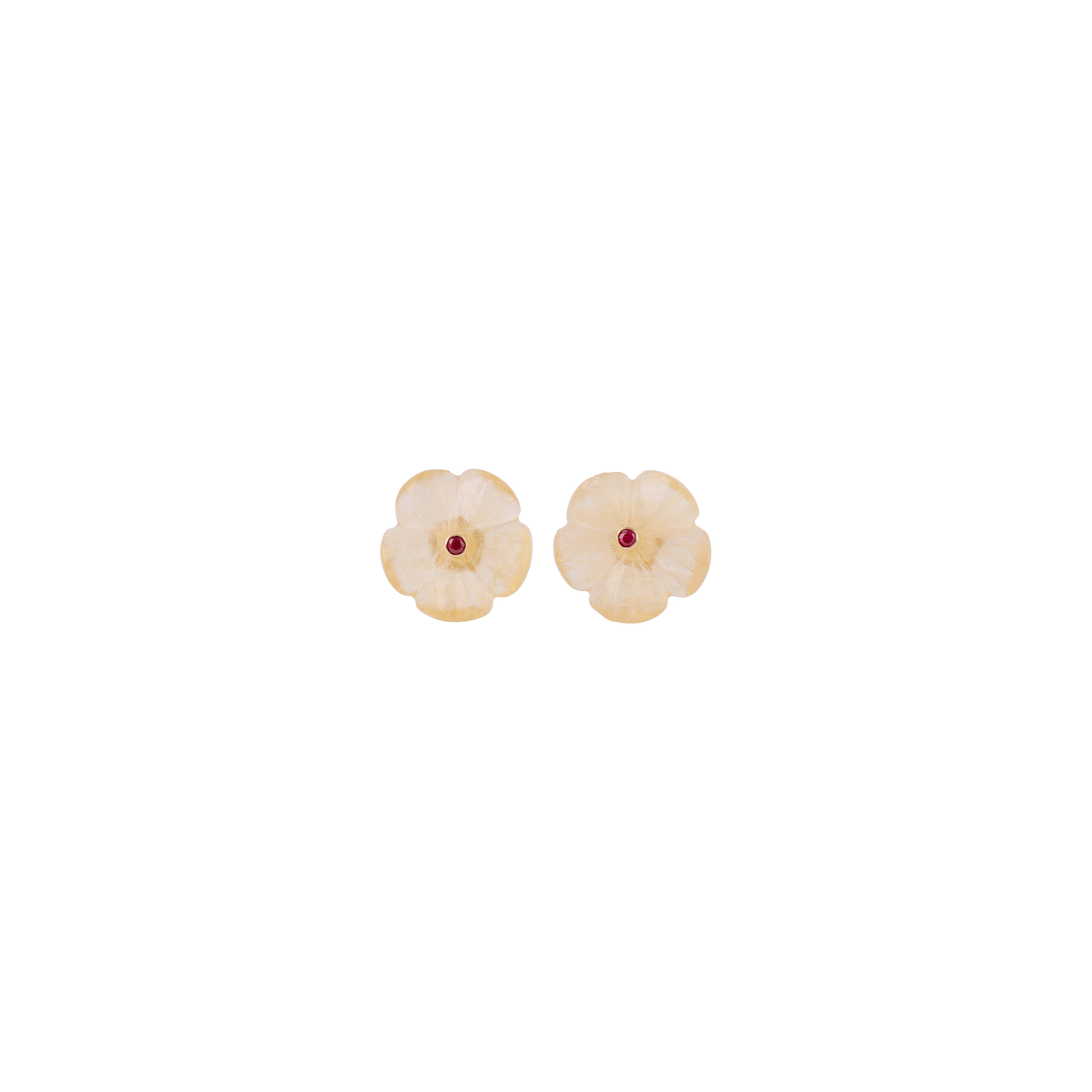 Elegant Rose Quartz stud earrings that are fun to wear. A classic pair of earrings with a designer touch with its setting in 18K gold, giving it a true Fun look.

7.18 Carat Rose Quartz Stud Earrings in 18 Karat Gold

Rose Quartz : 7.18 carats